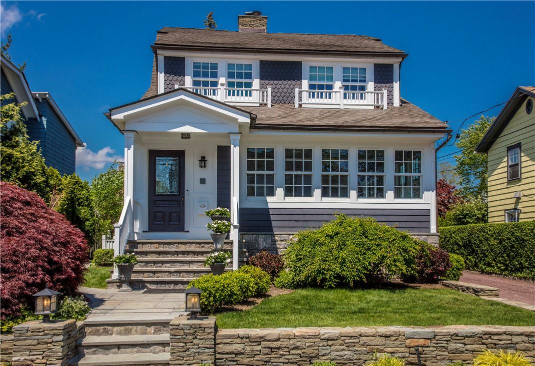 40 Oakwood Avenue