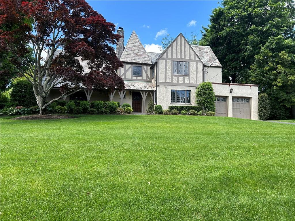 43 Hathaway Lane