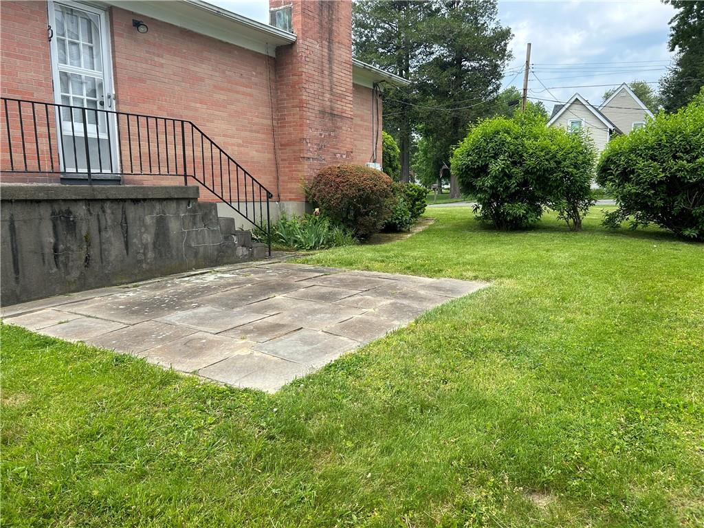 30 W High Street