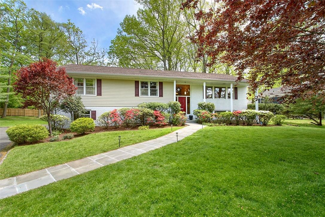 21 Douglas Circle