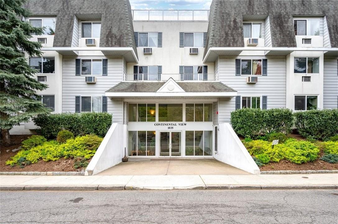 1035 E Boston Post Road Unit: 2-6