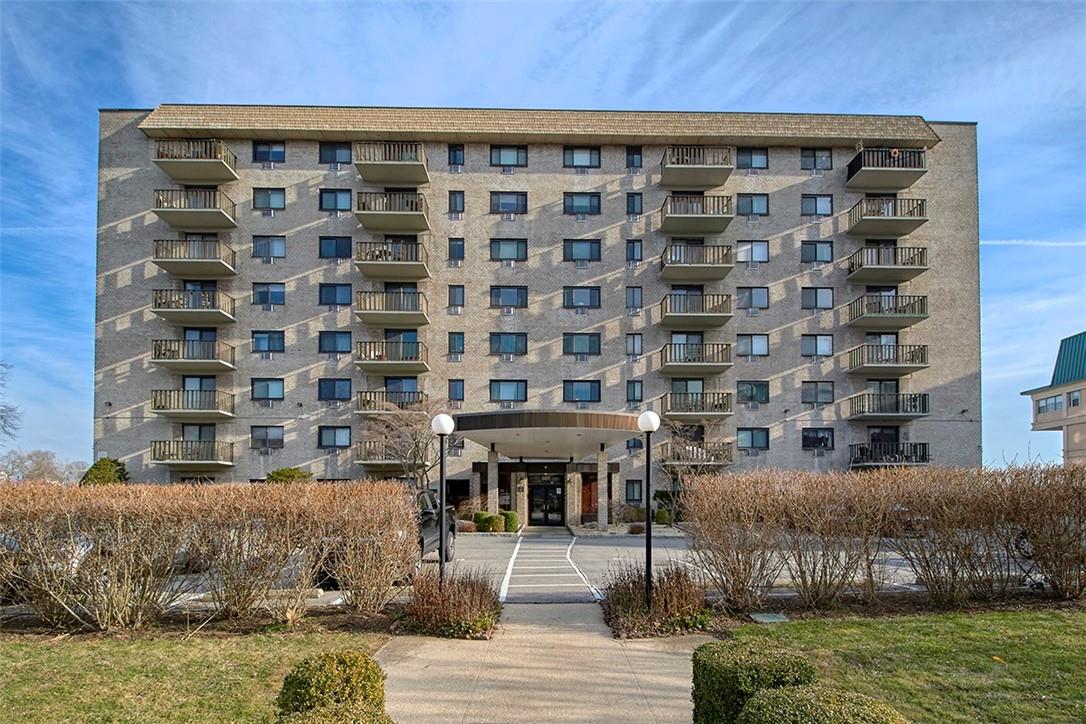 666 Pelham Road Unit: 2E