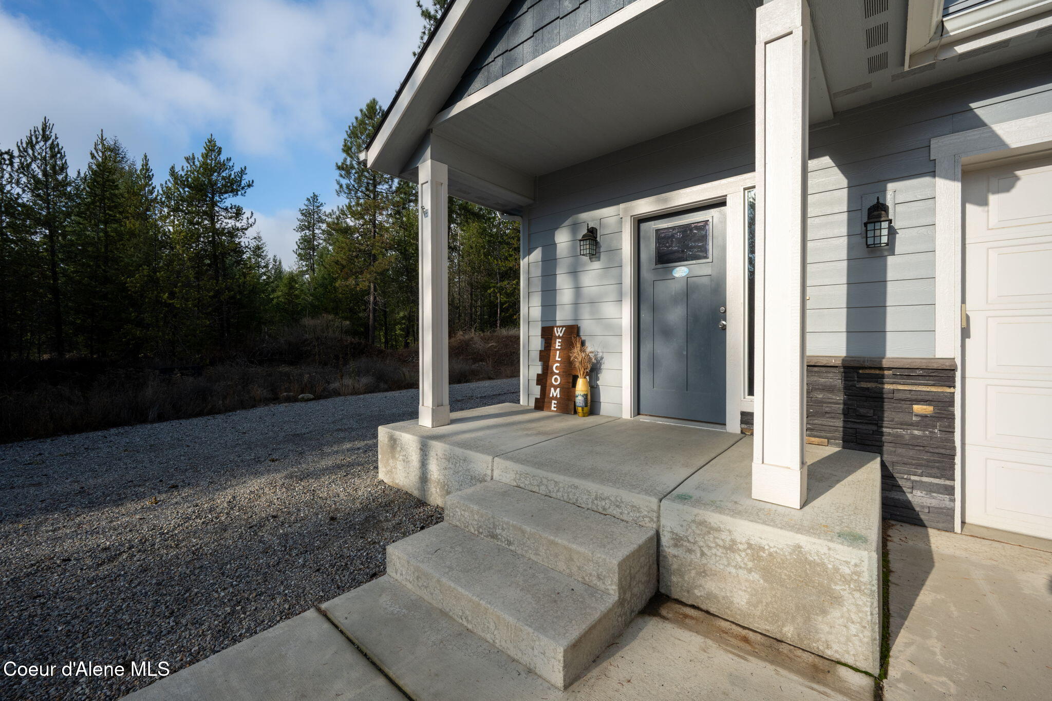3739 W HILLSDALE RD
