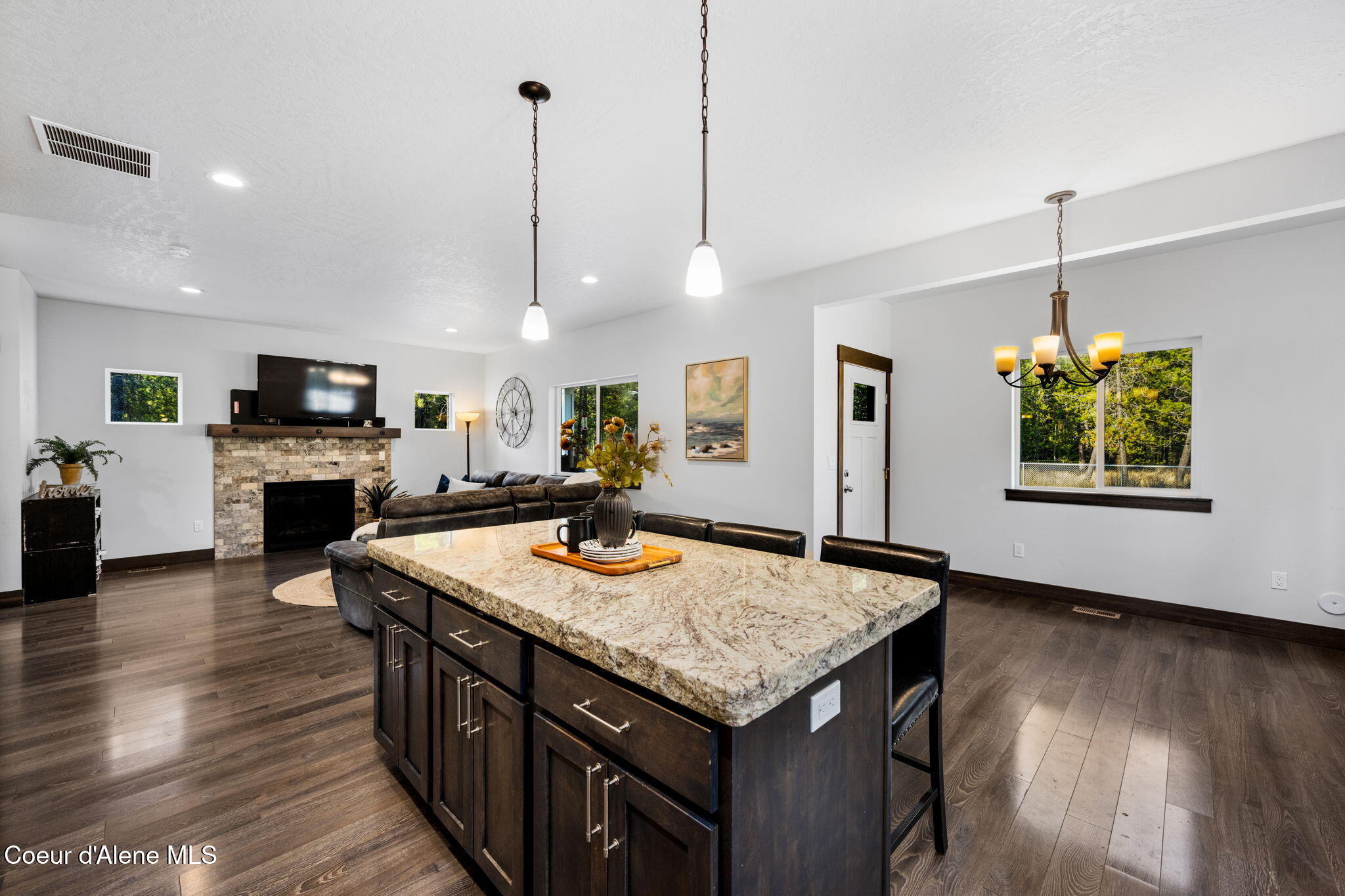 3739 W HILLSDALE RD