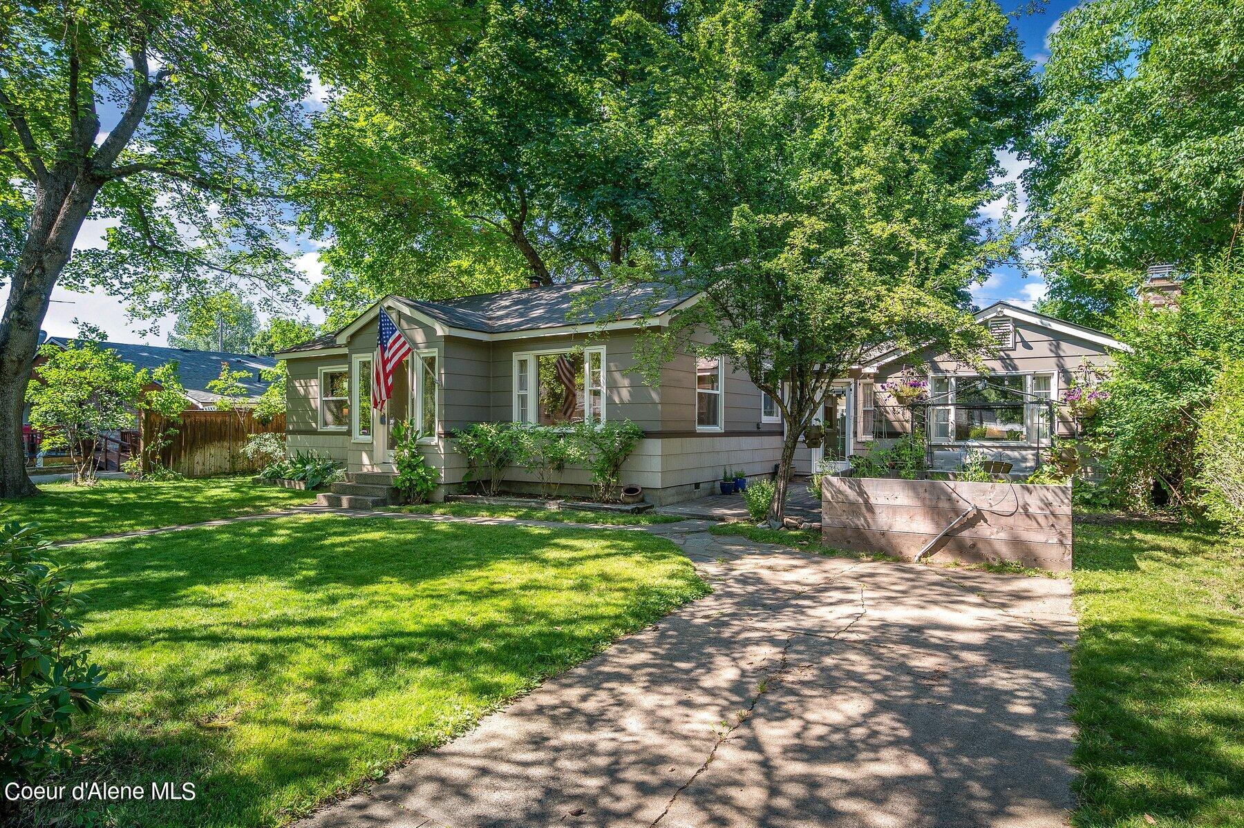 2011 E LAKESIDE AVE, Coeur d'Alene