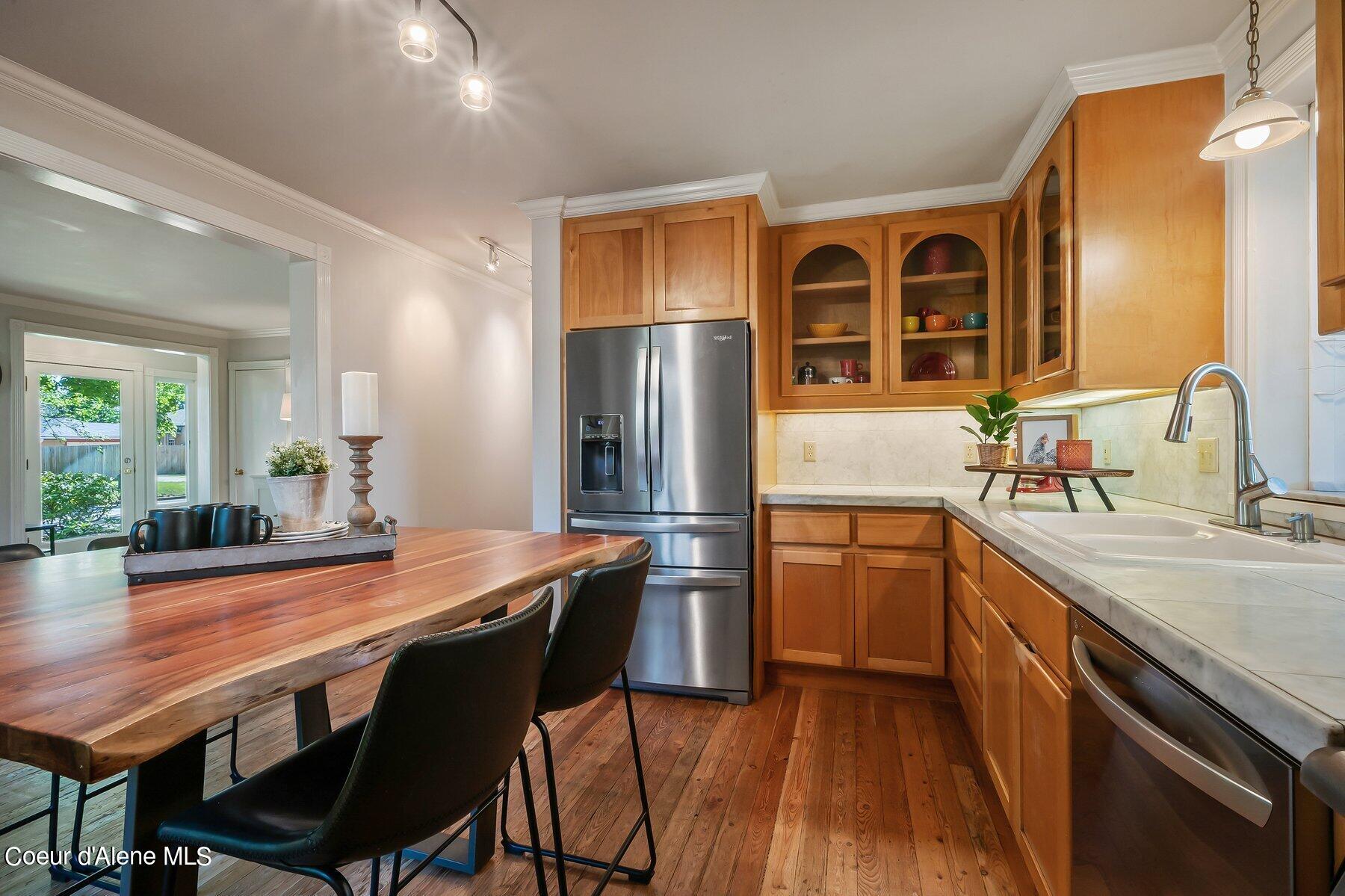 2011 E LAKESIDE AVE, Coeur d'Alene