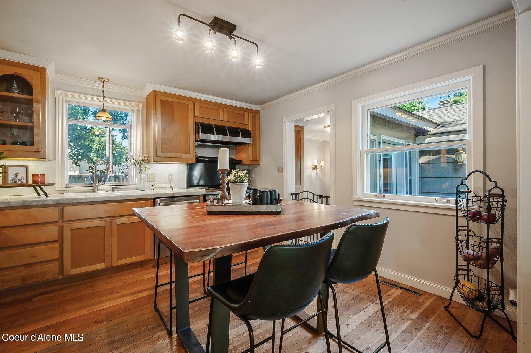 2011 E LAKESIDE AVE, Coeur d'Alene