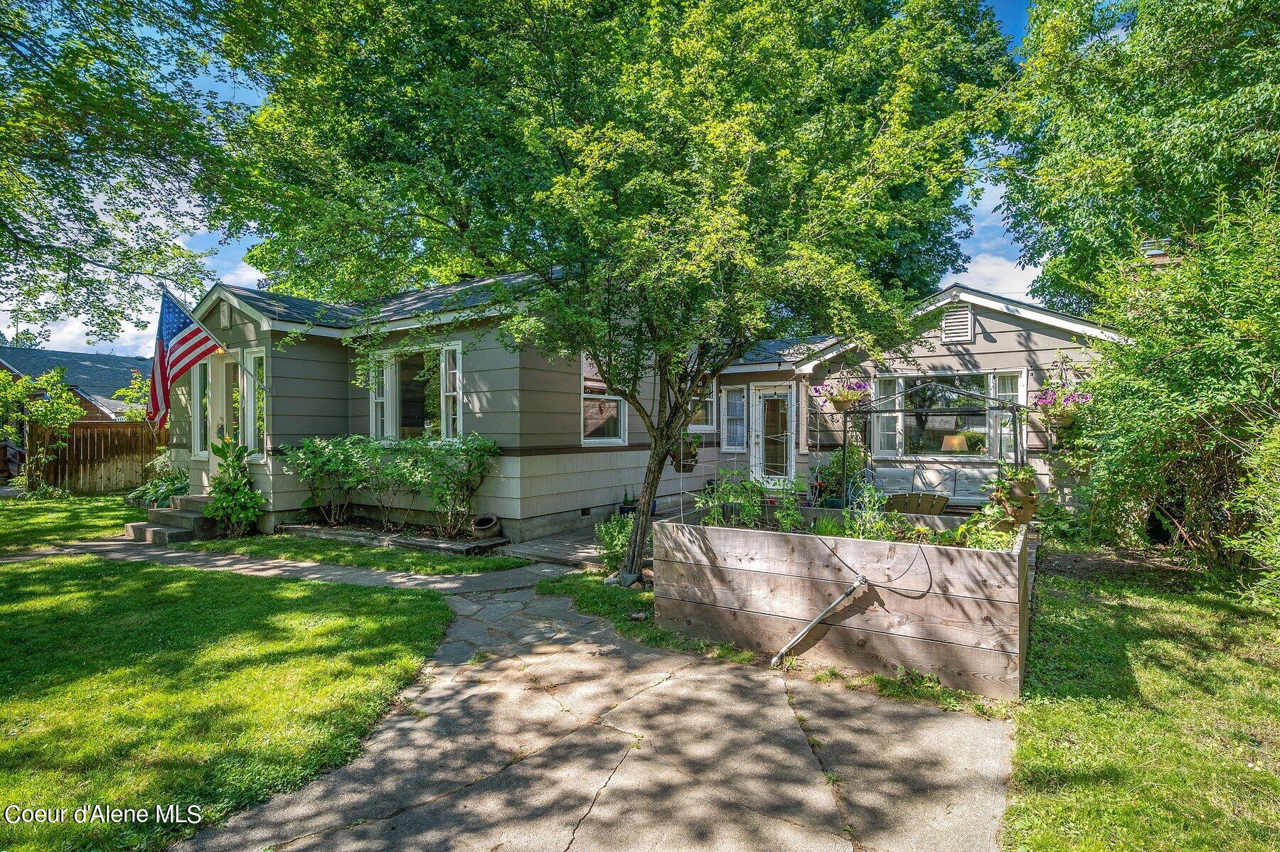 2011 E LAKESIDE AVE, Coeur d'Alene