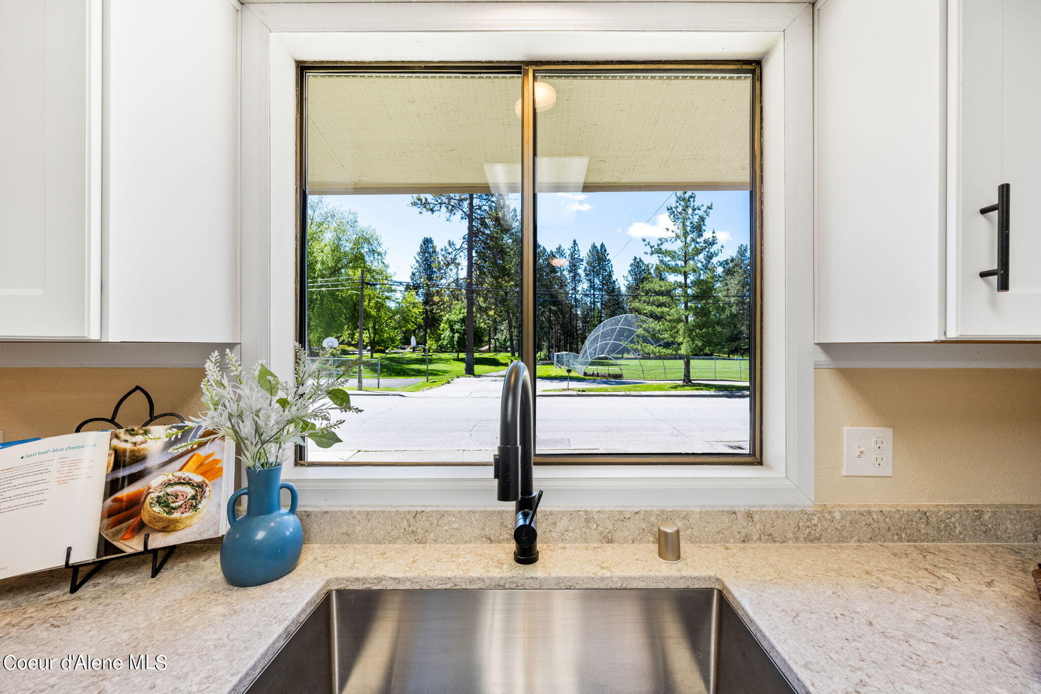 813 W LACROSSE AVE, Coeur d'Alene