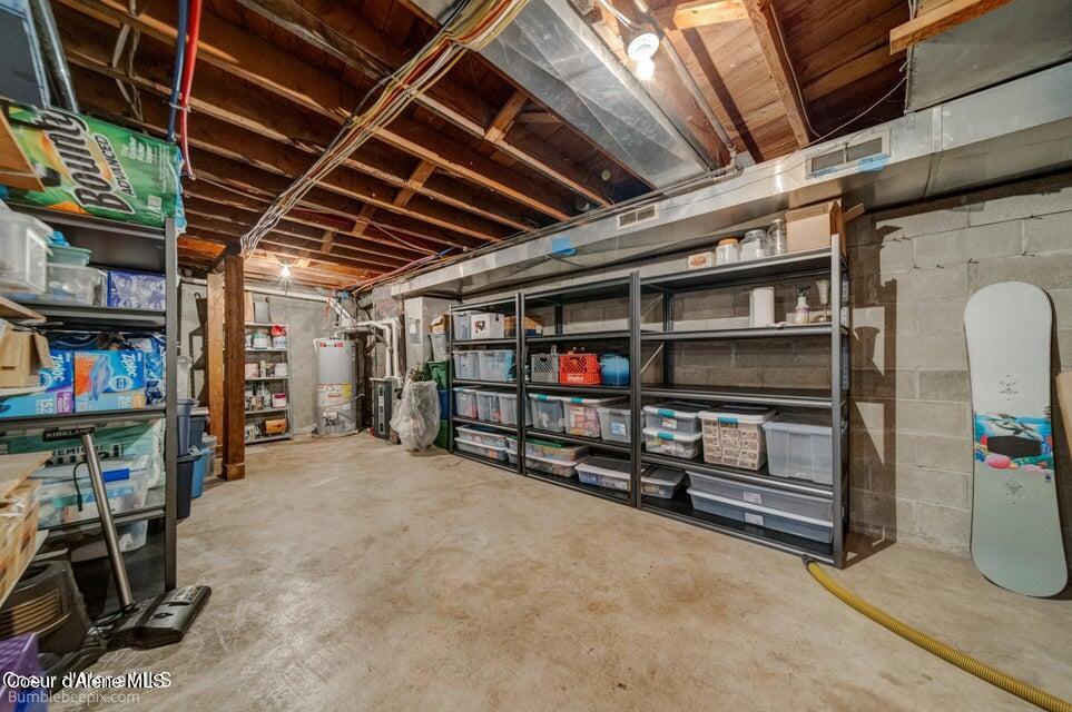 571 E CHESAPEAKE CT