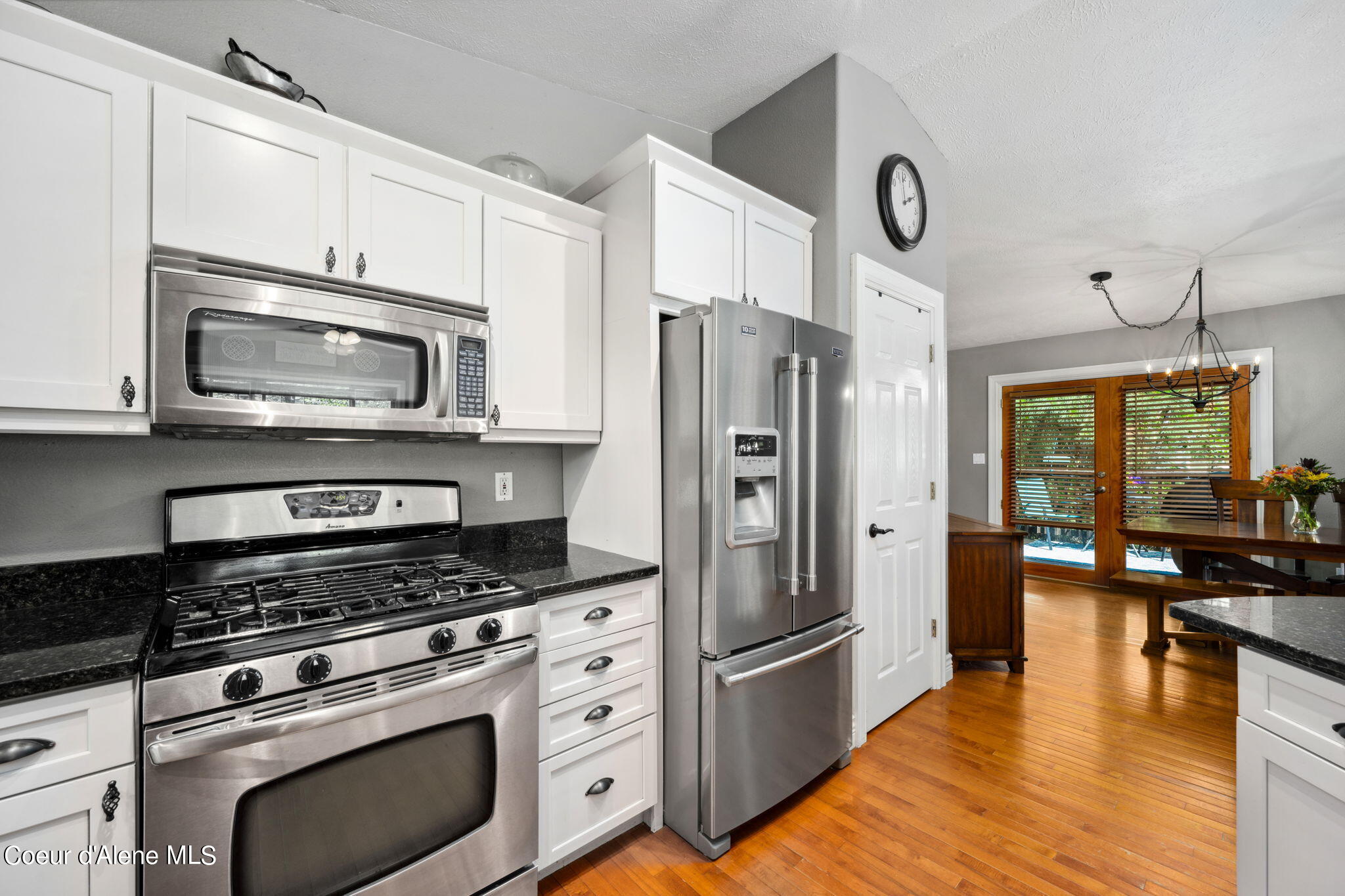 8657 N CLARKVIEW PL