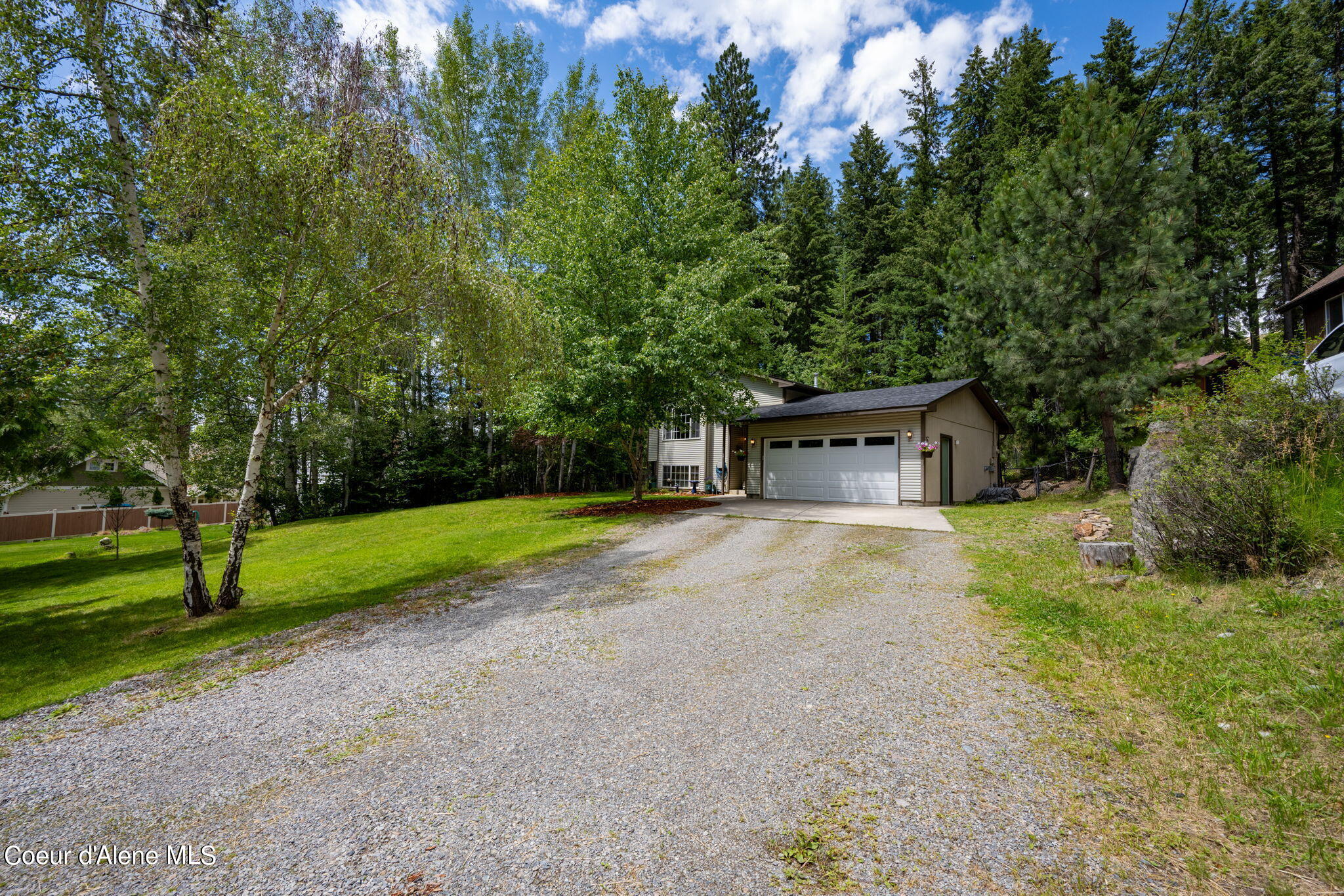 8657 N CLARKVIEW PL