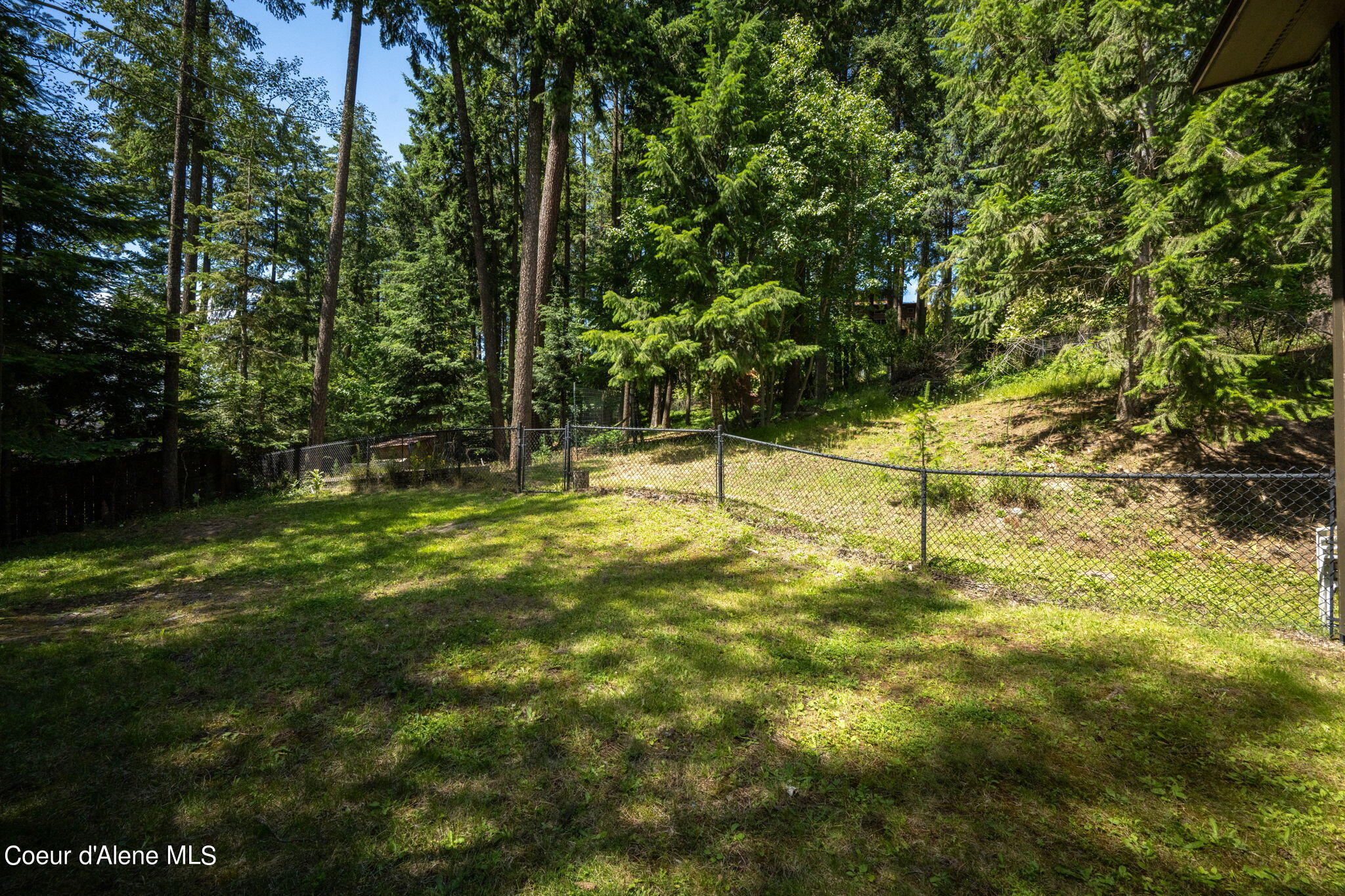 8657 N CLARKVIEW PL