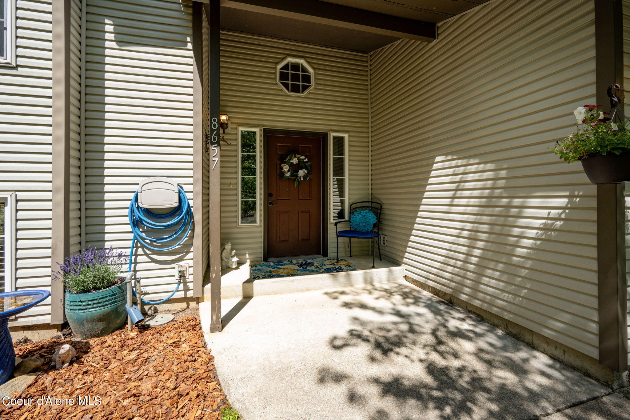 8657 N CLARKVIEW PL