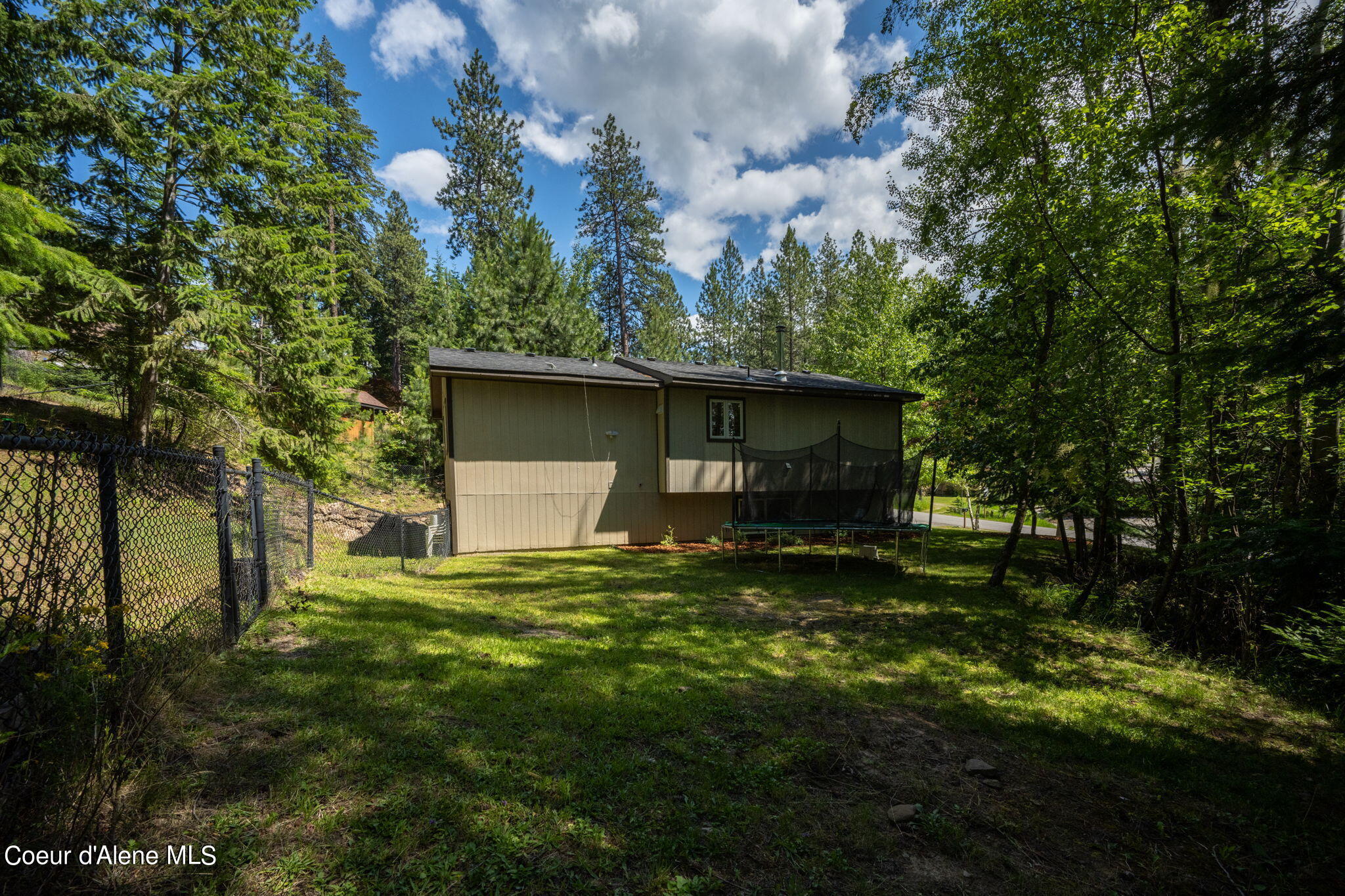 8657 N CLARKVIEW PL
