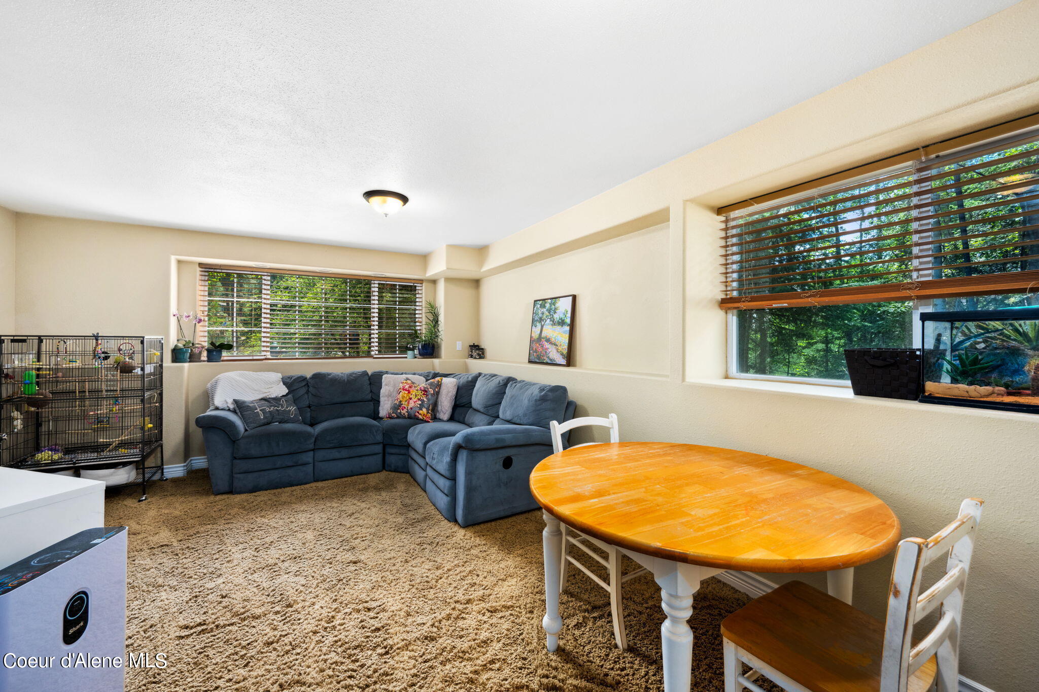8657 N CLARKVIEW PL