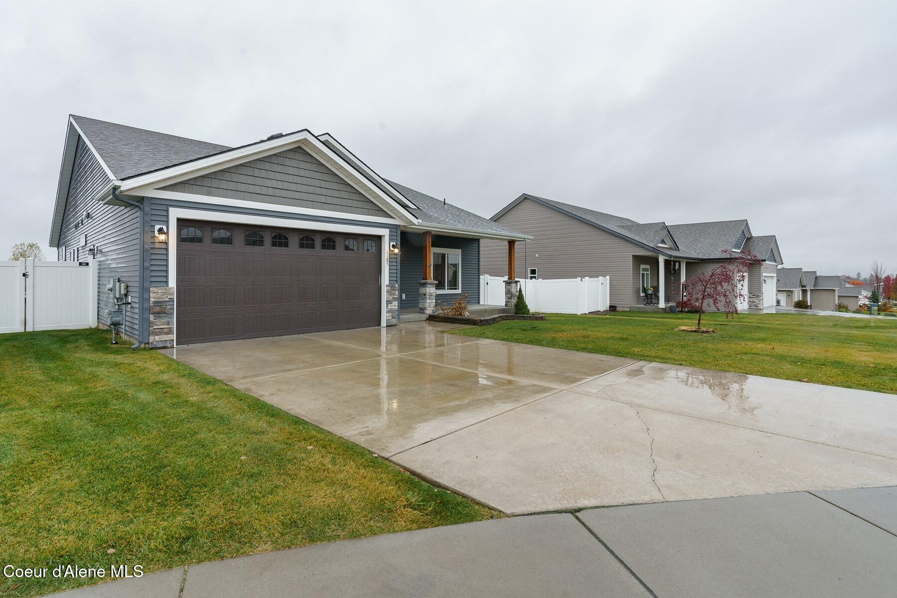 1185 W Wheatland Ave