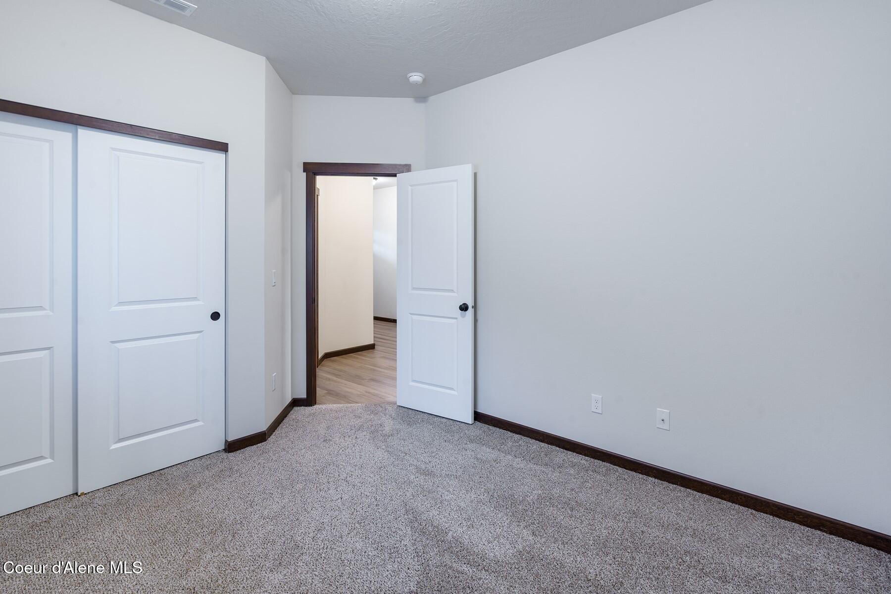 1185 W Wheatland Ave
