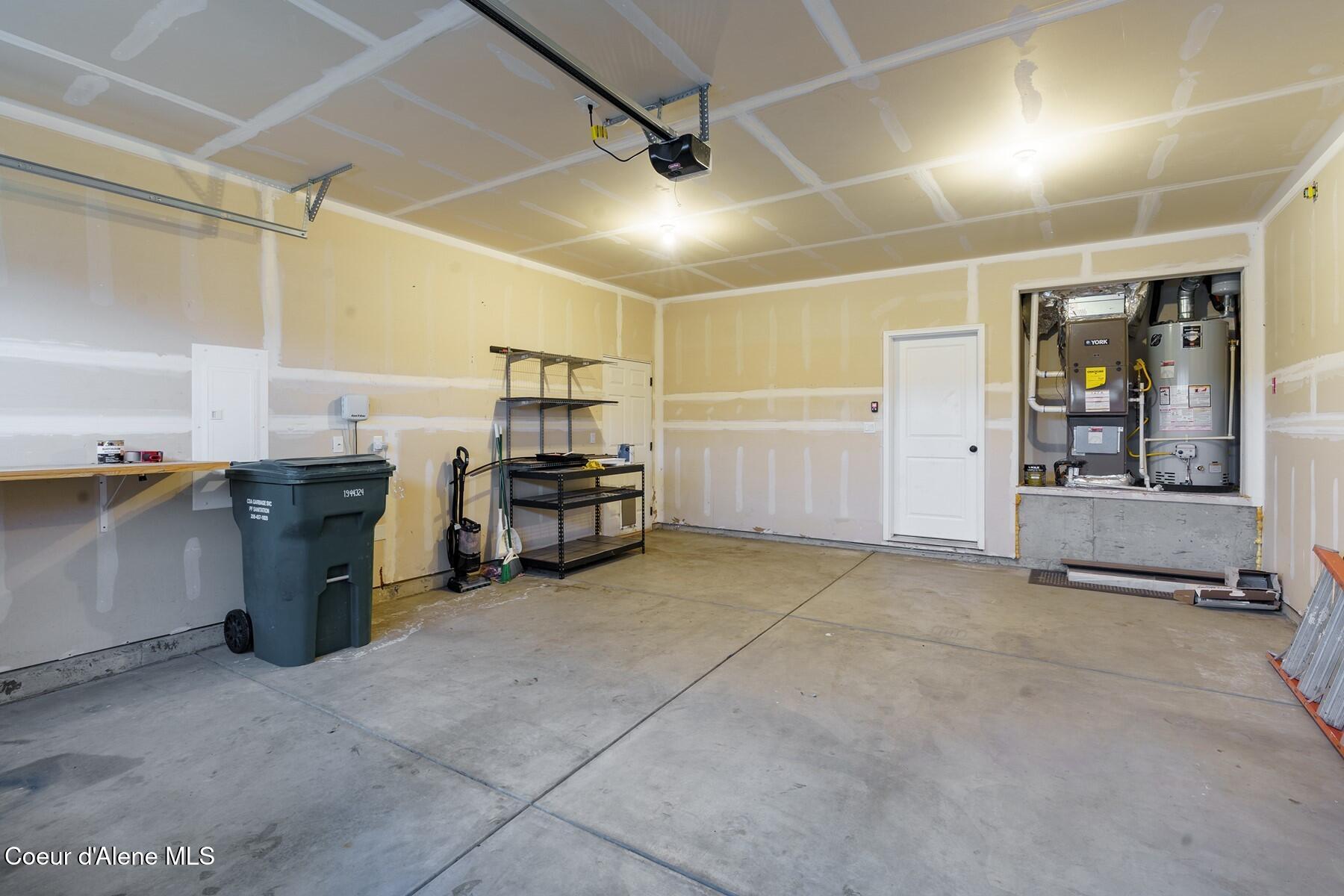 1185 W Wheatland Ave