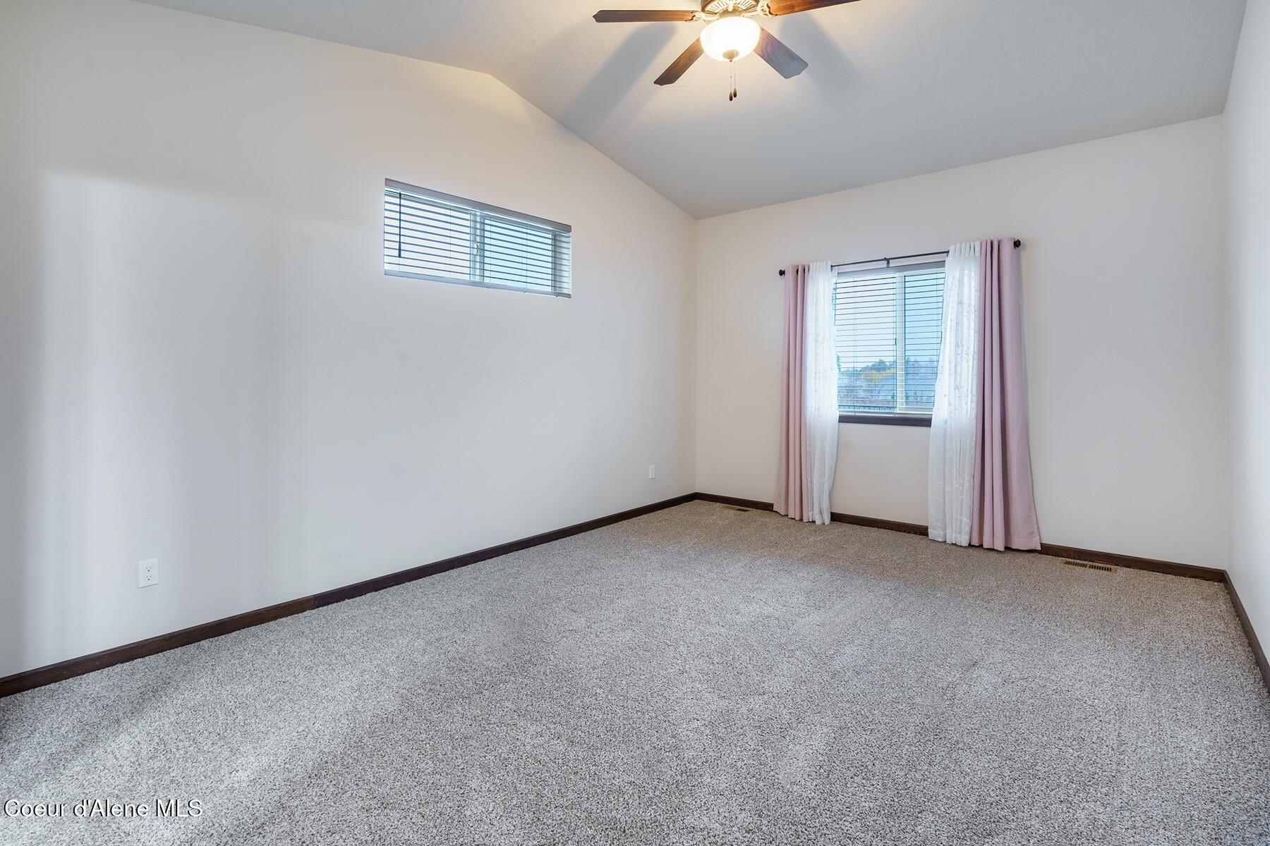 1185 W Wheatland Ave