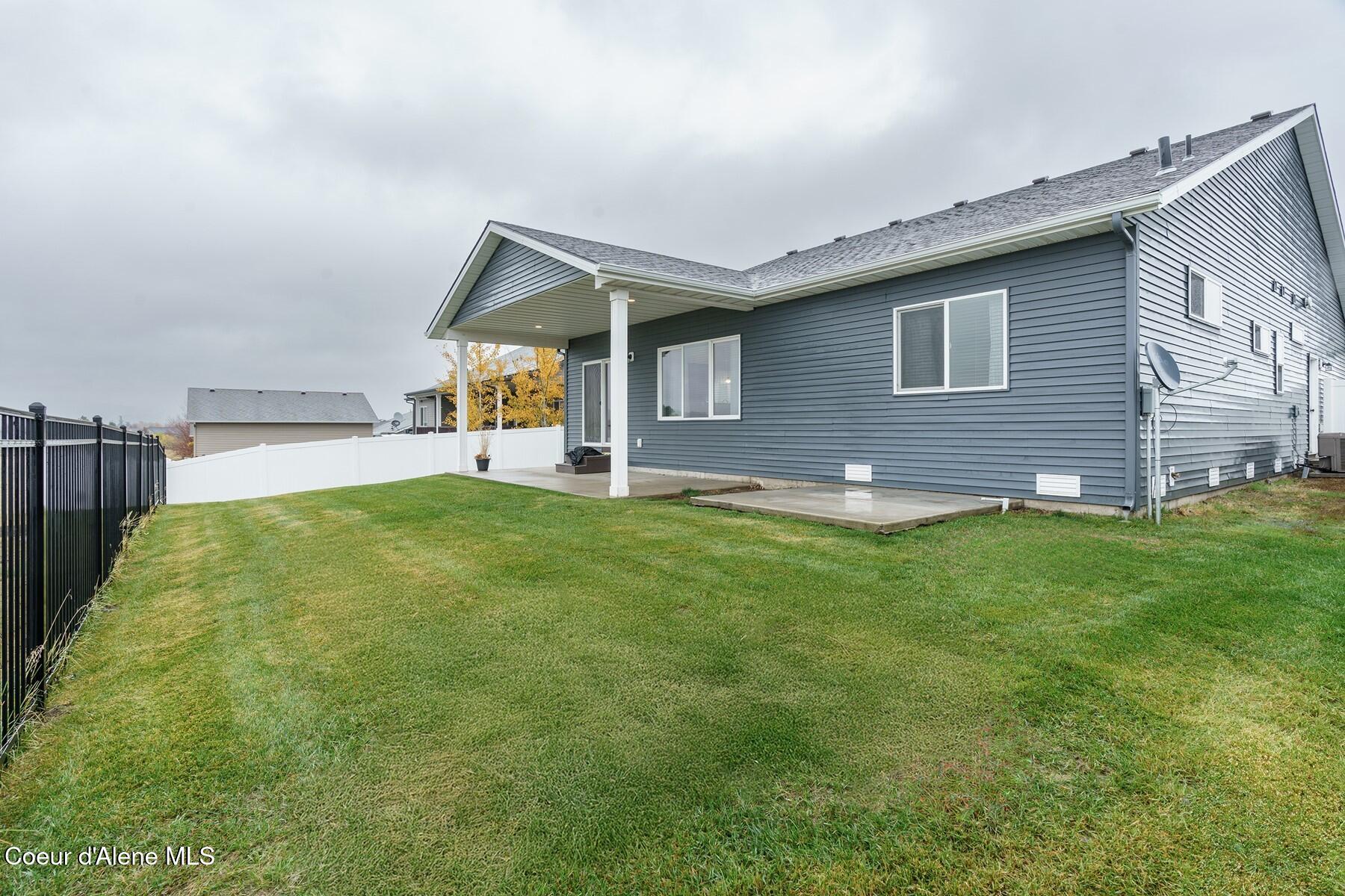 1185 W Wheatland Ave