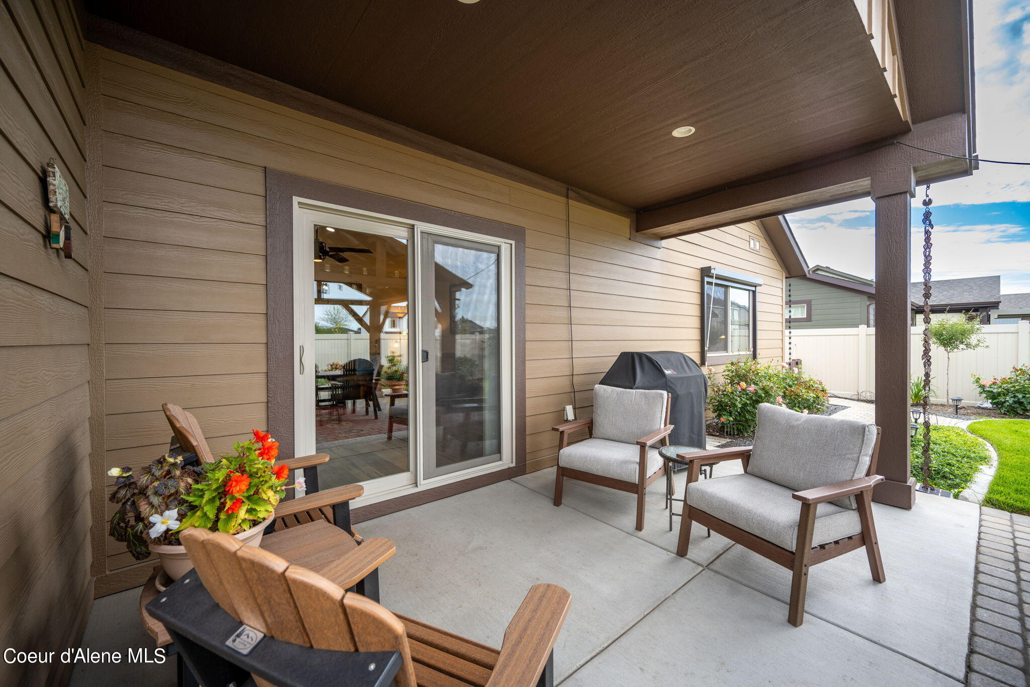 3133 N KIERNAN DR