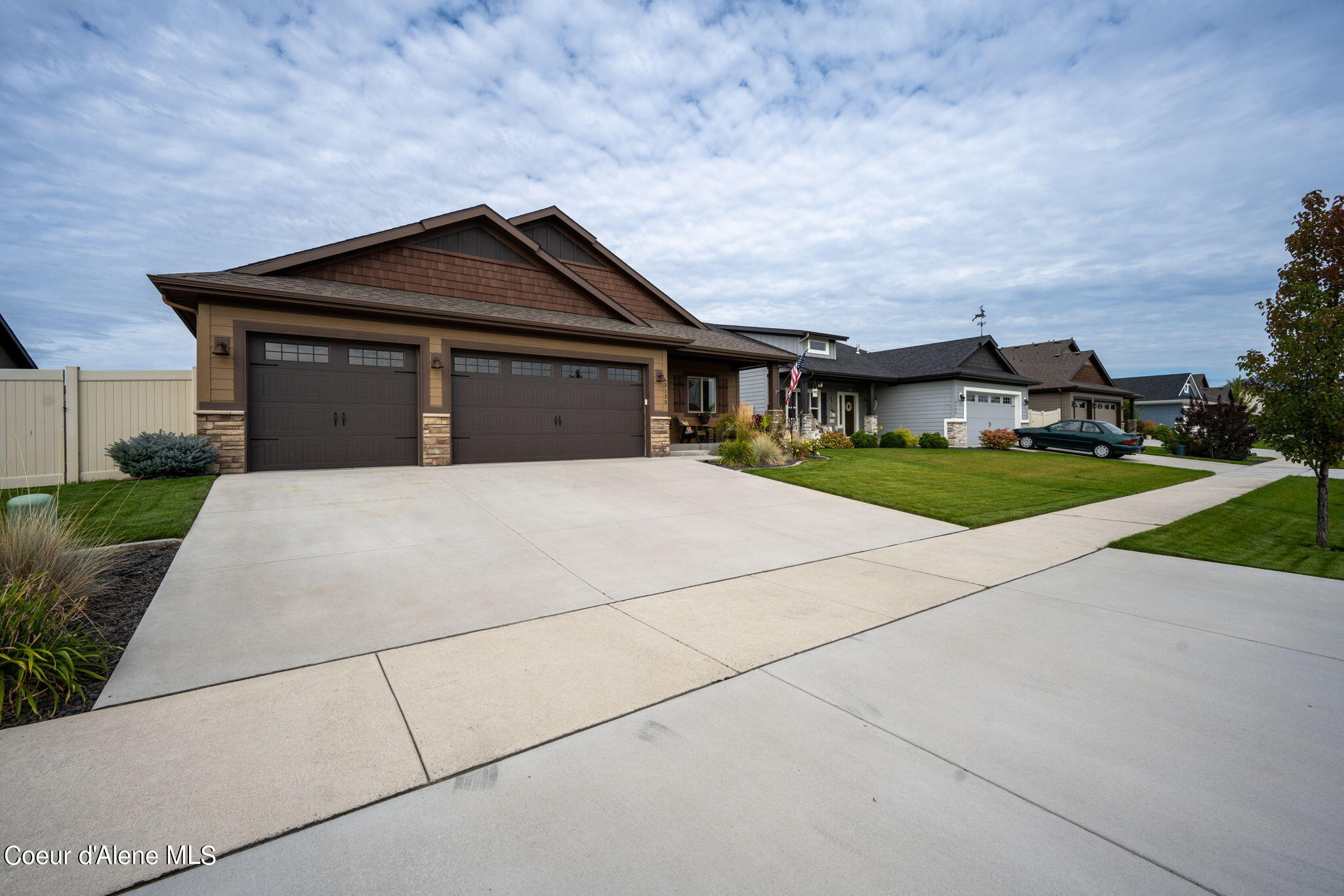 3133 N KIERNAN DR