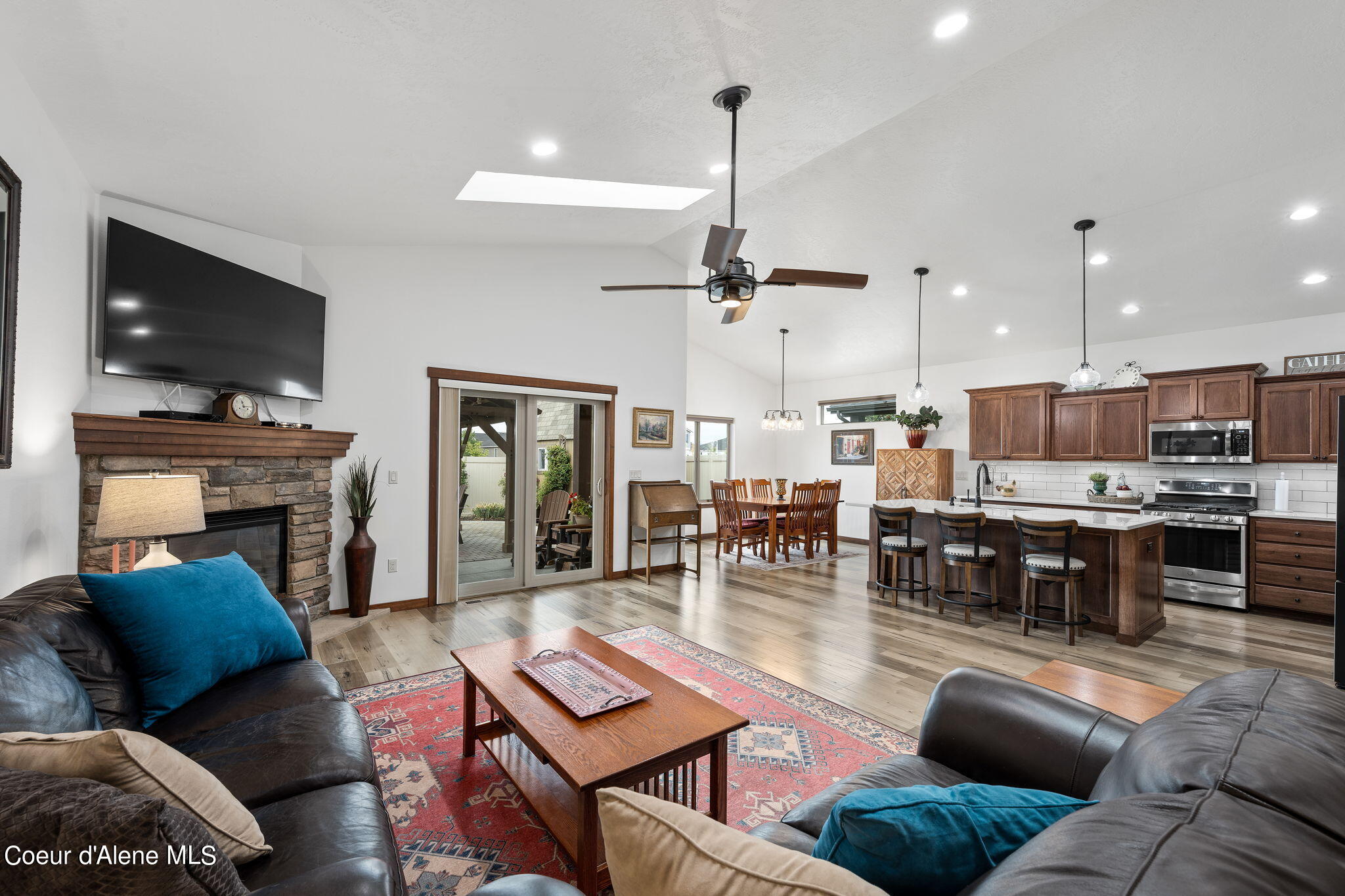 3133 N KIERNAN DR
