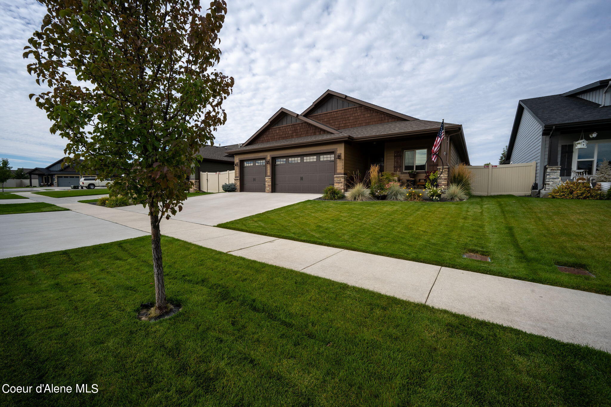 3133 N KIERNAN DR