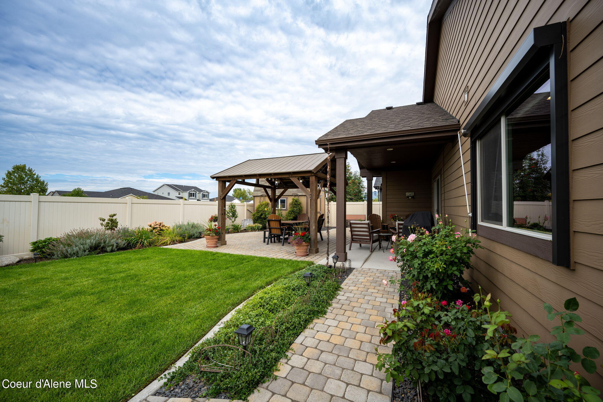 3133 N KIERNAN DR