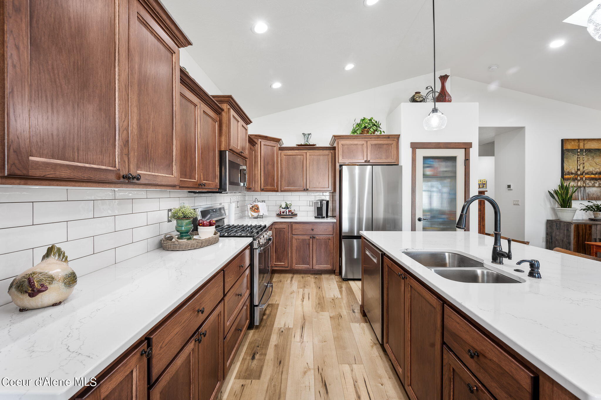 3133 N KIERNAN DR