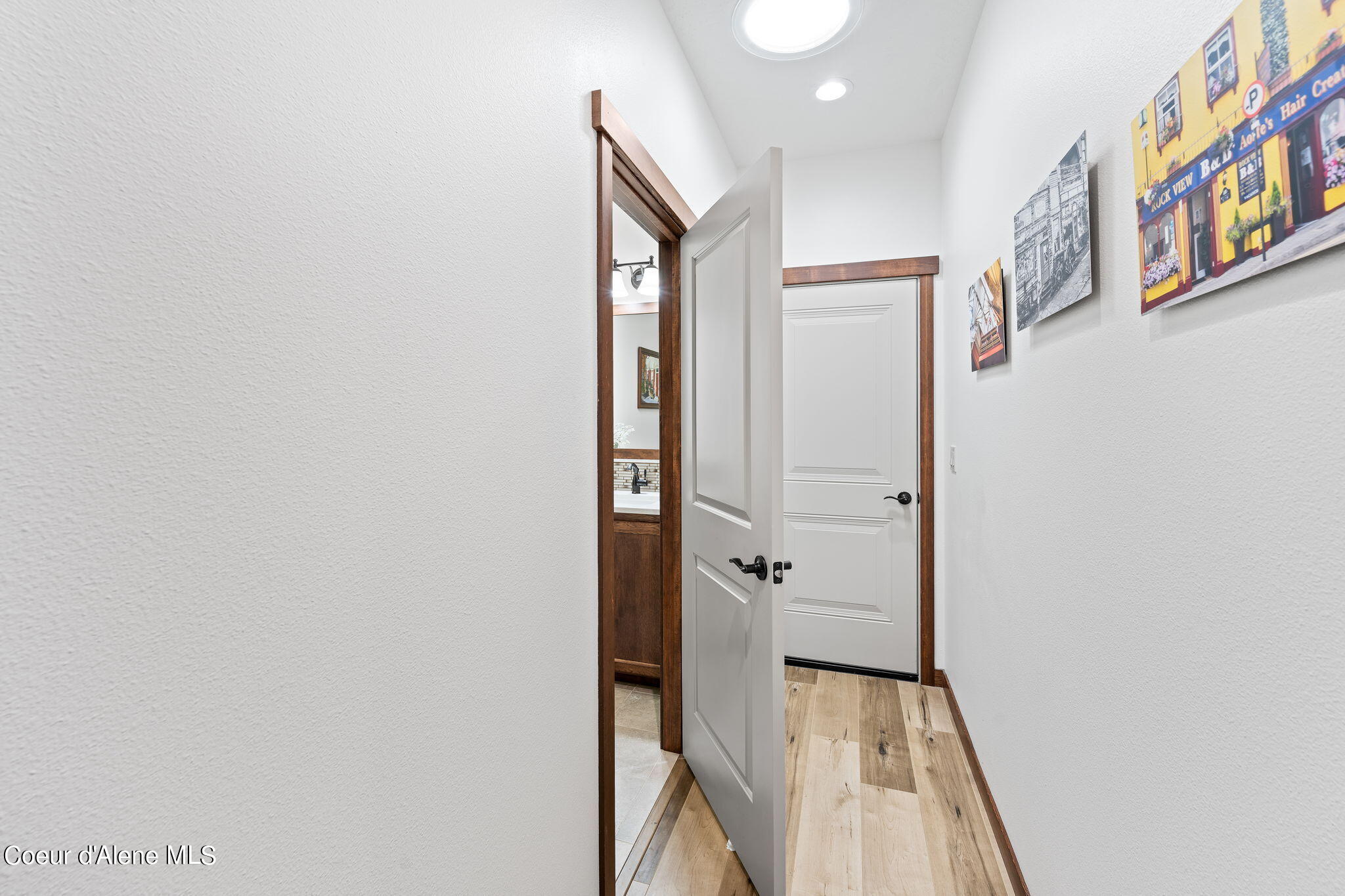 3133 N KIERNAN DR