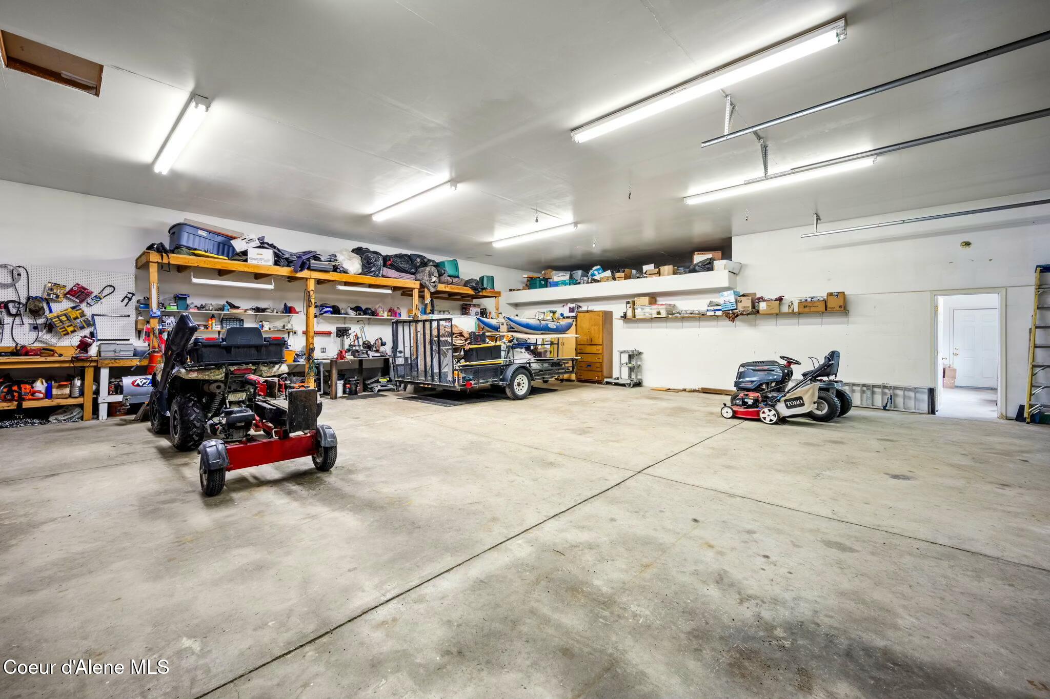 2611 W WESSON AVE