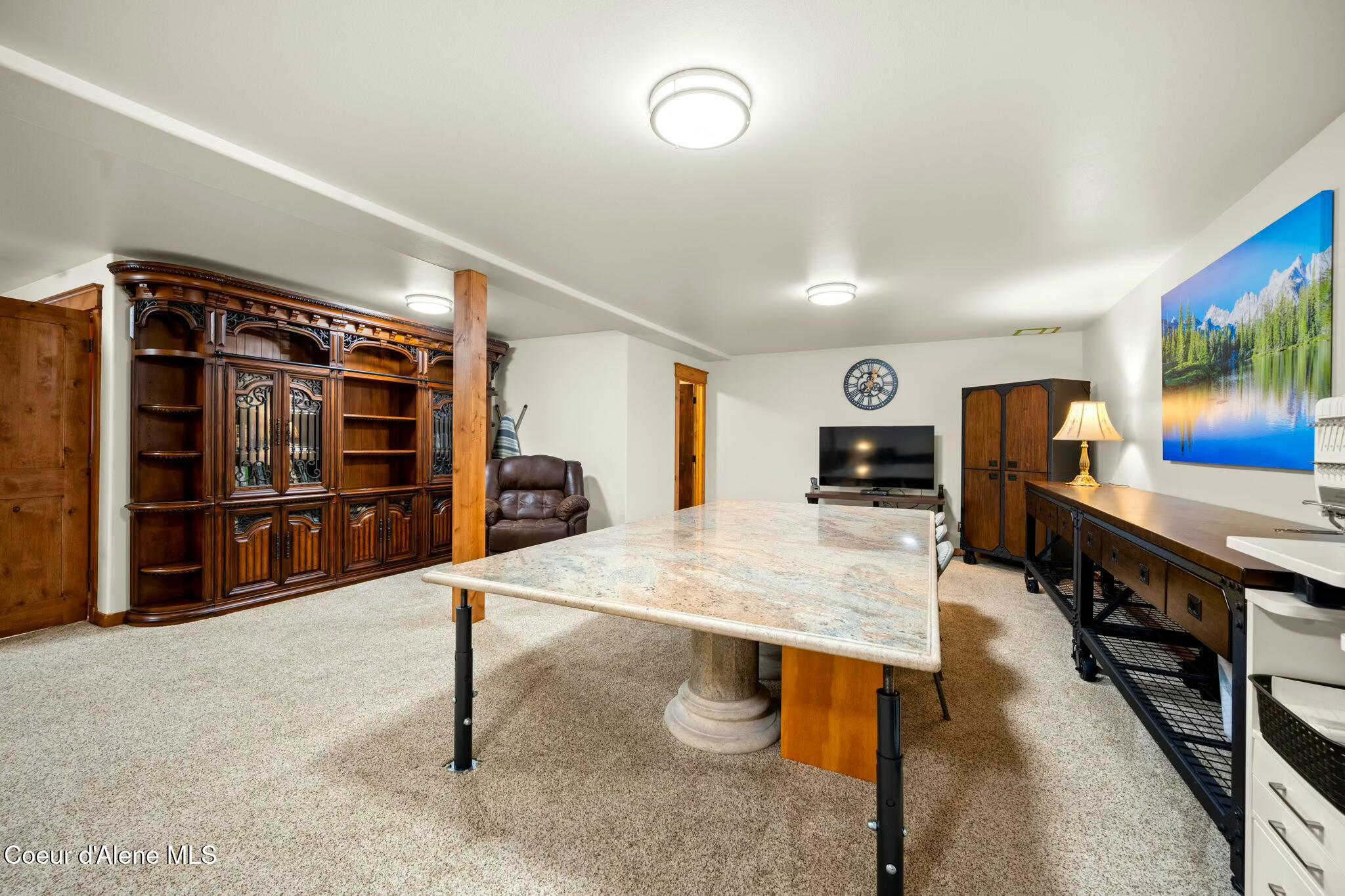 2611 W WESSON AVE