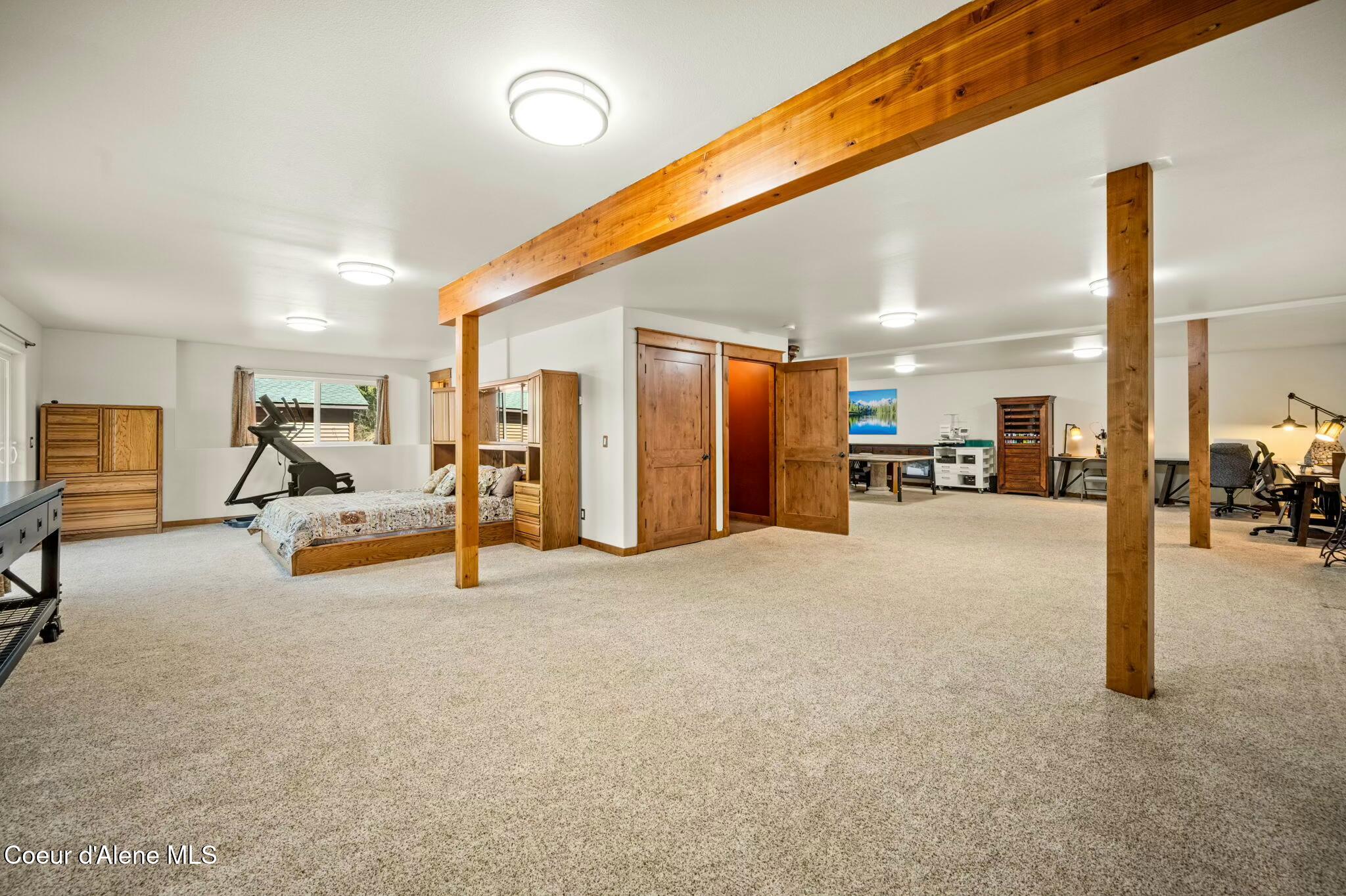 2611 W WESSON AVE
