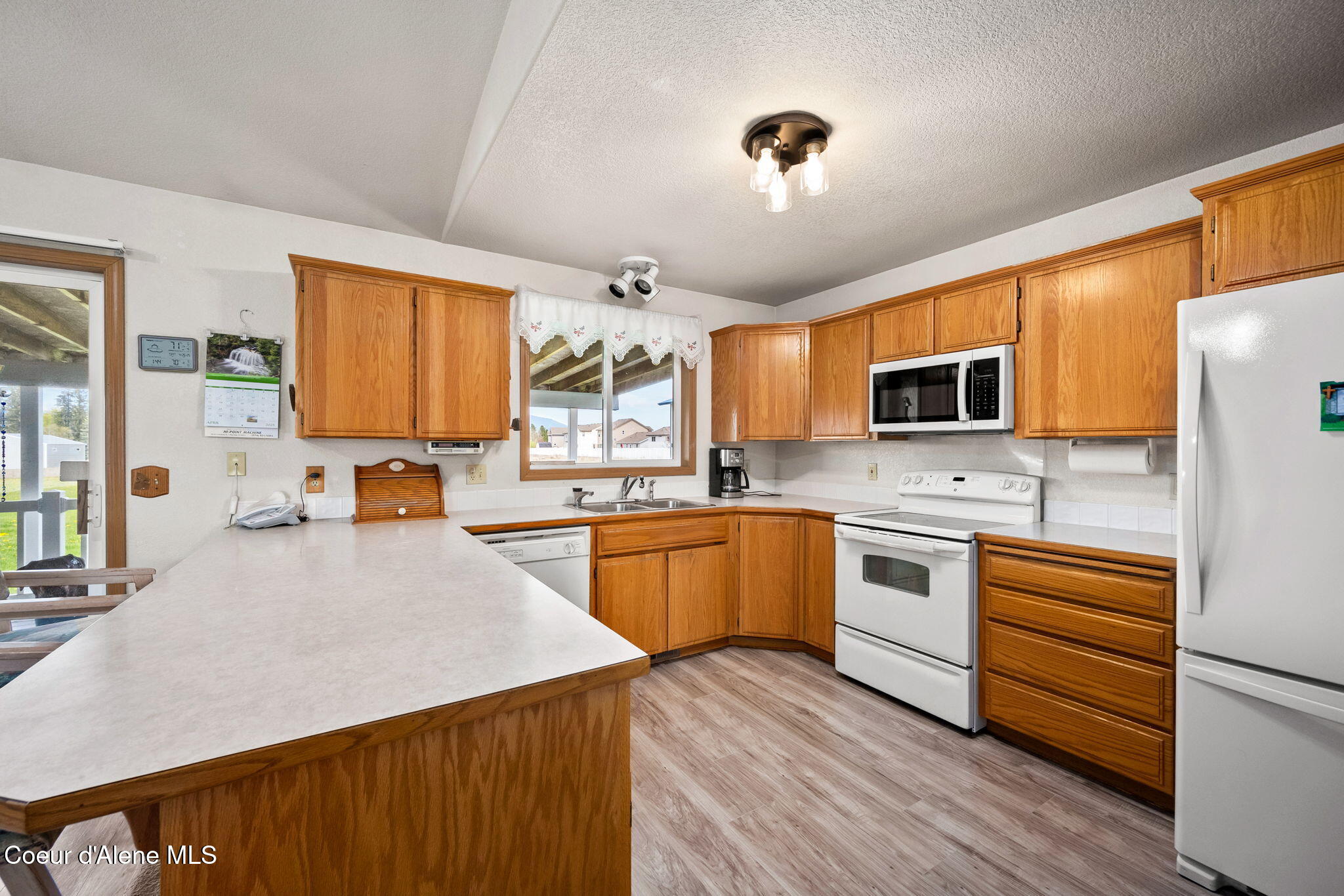 12719 W PRAIRIE AVE
