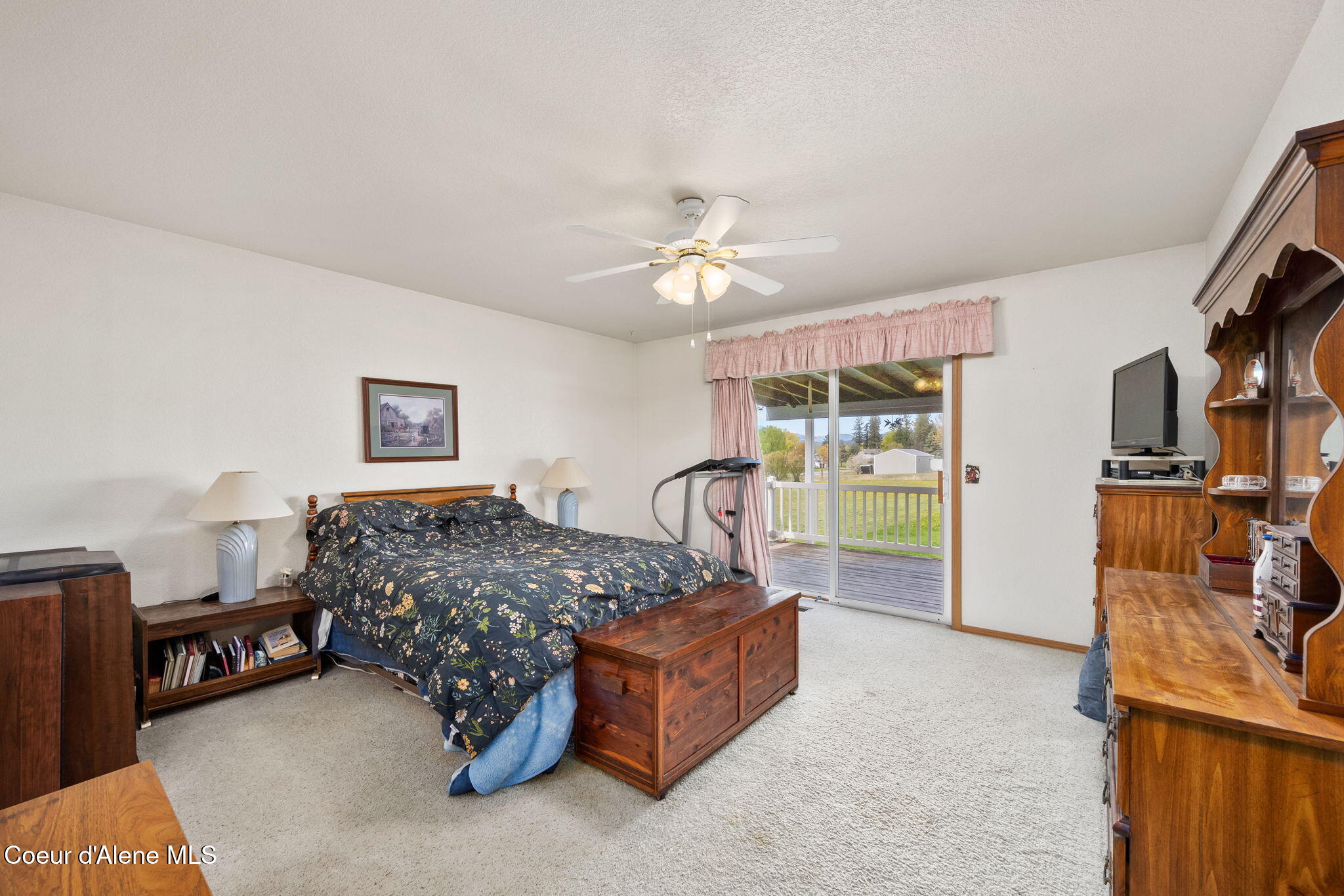 12719 W PRAIRIE AVE