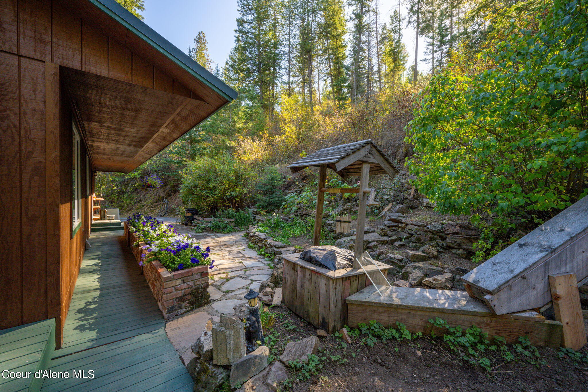 2711 S CARPENTER LOOP