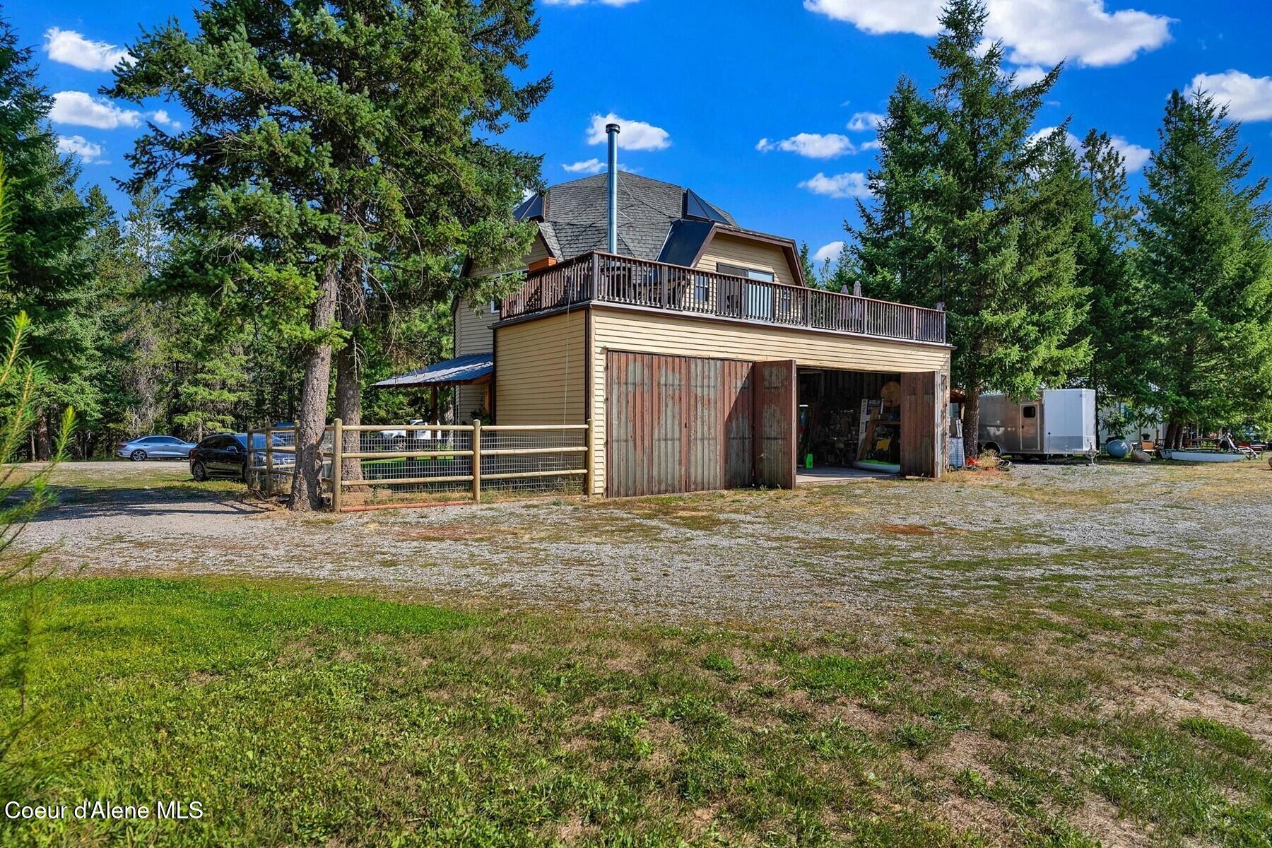 590 Skyhawk Dr