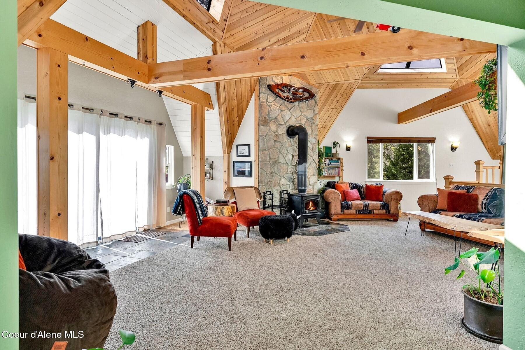 590 Skyhawk Dr