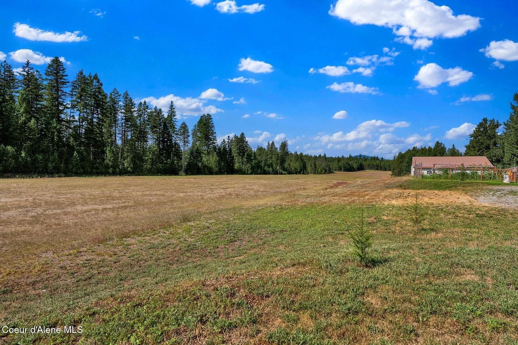 590 Skyhawk Dr