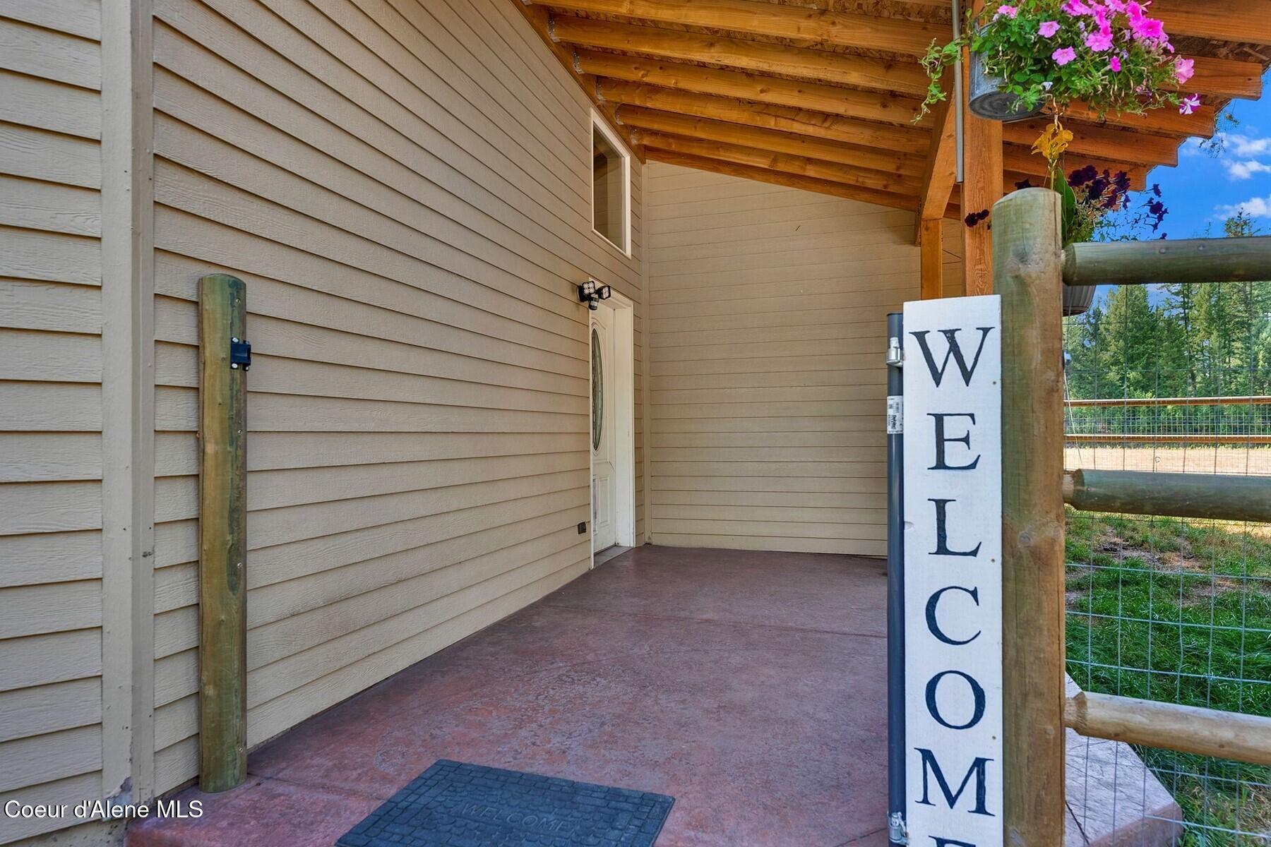 590 Skyhawk Dr