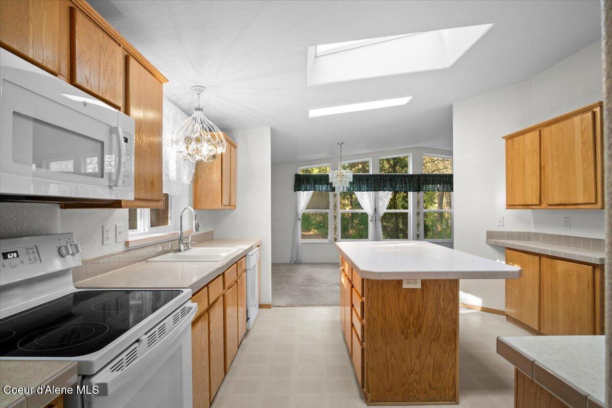 1240 Breezy Wy Rd