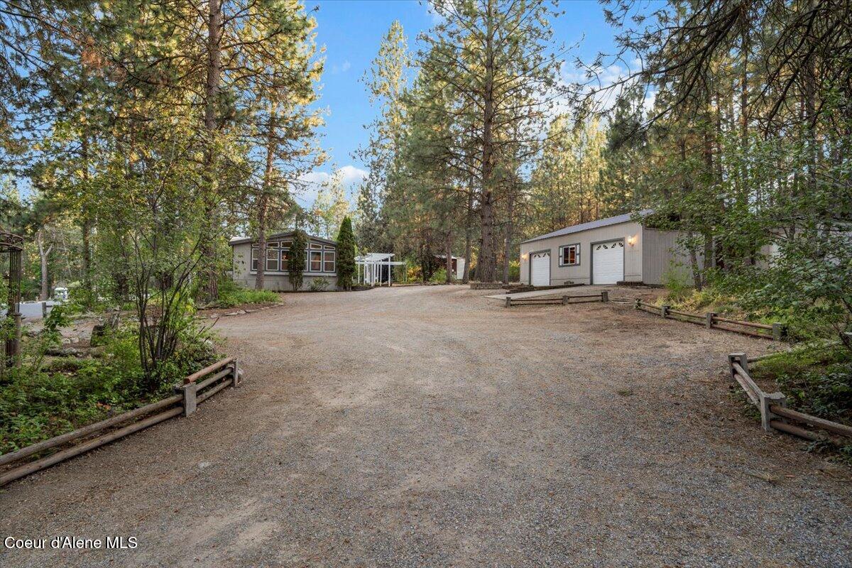 1240 Breezy Wy Rd