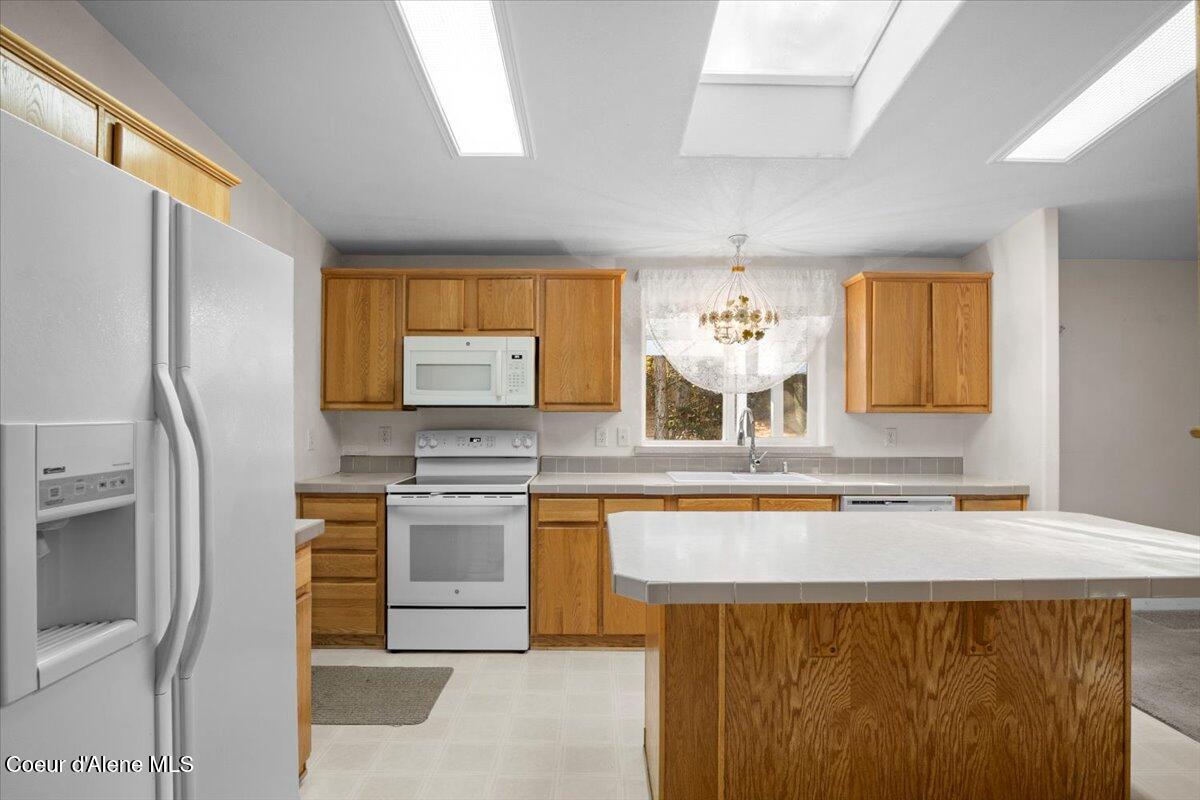 1240 Breezy Wy Rd