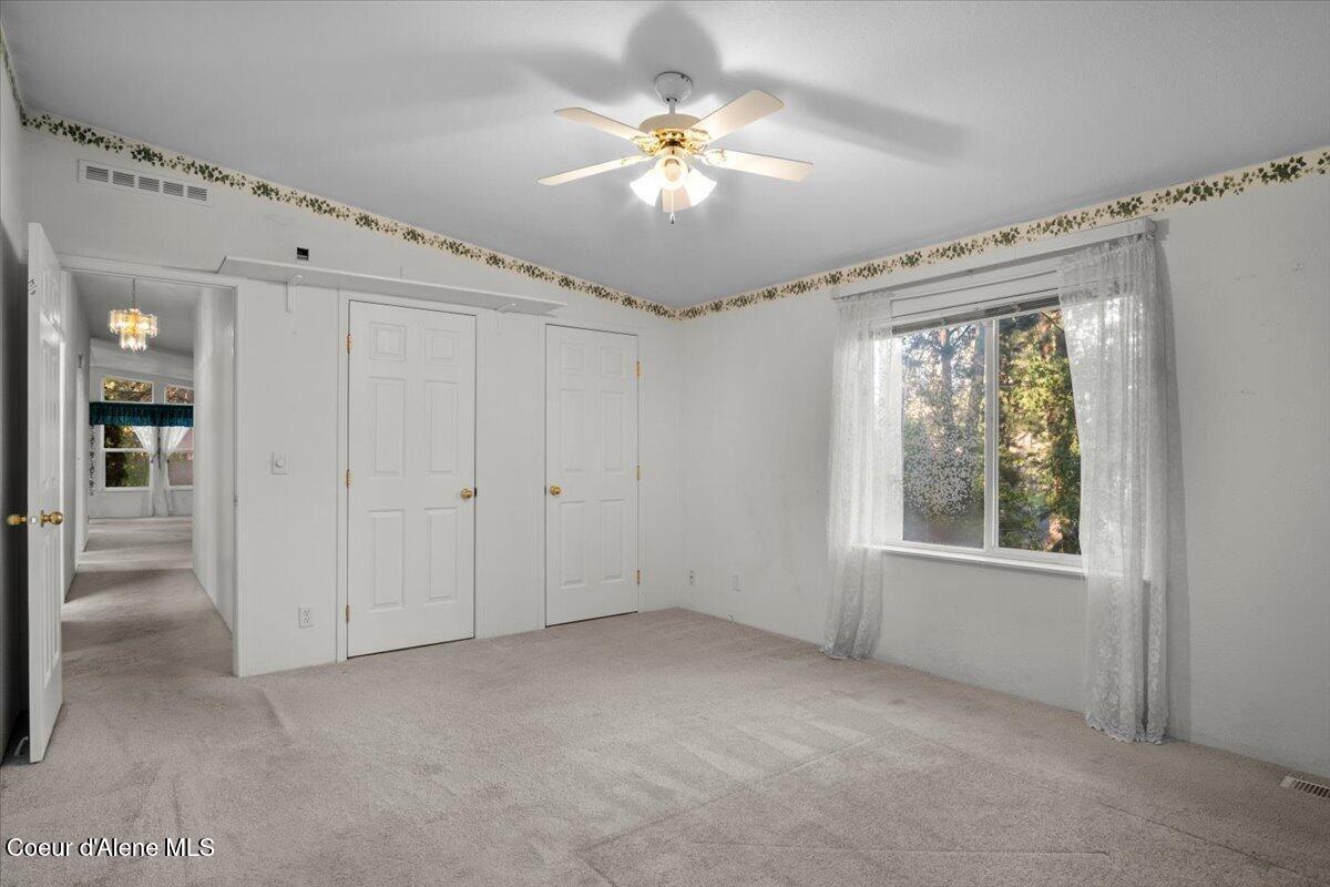 1240 Breezy Wy Rd