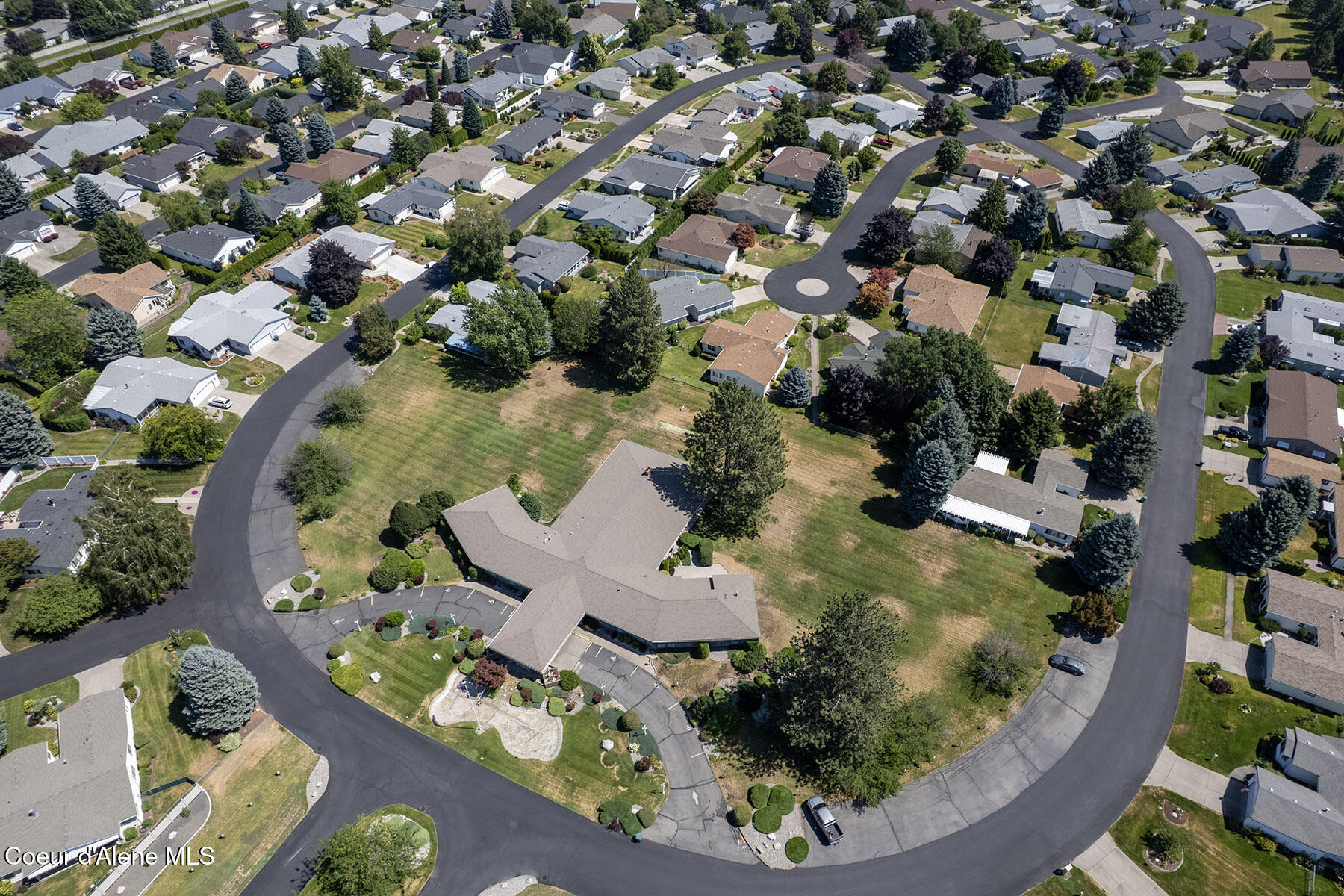 1393 W Linwood Dr