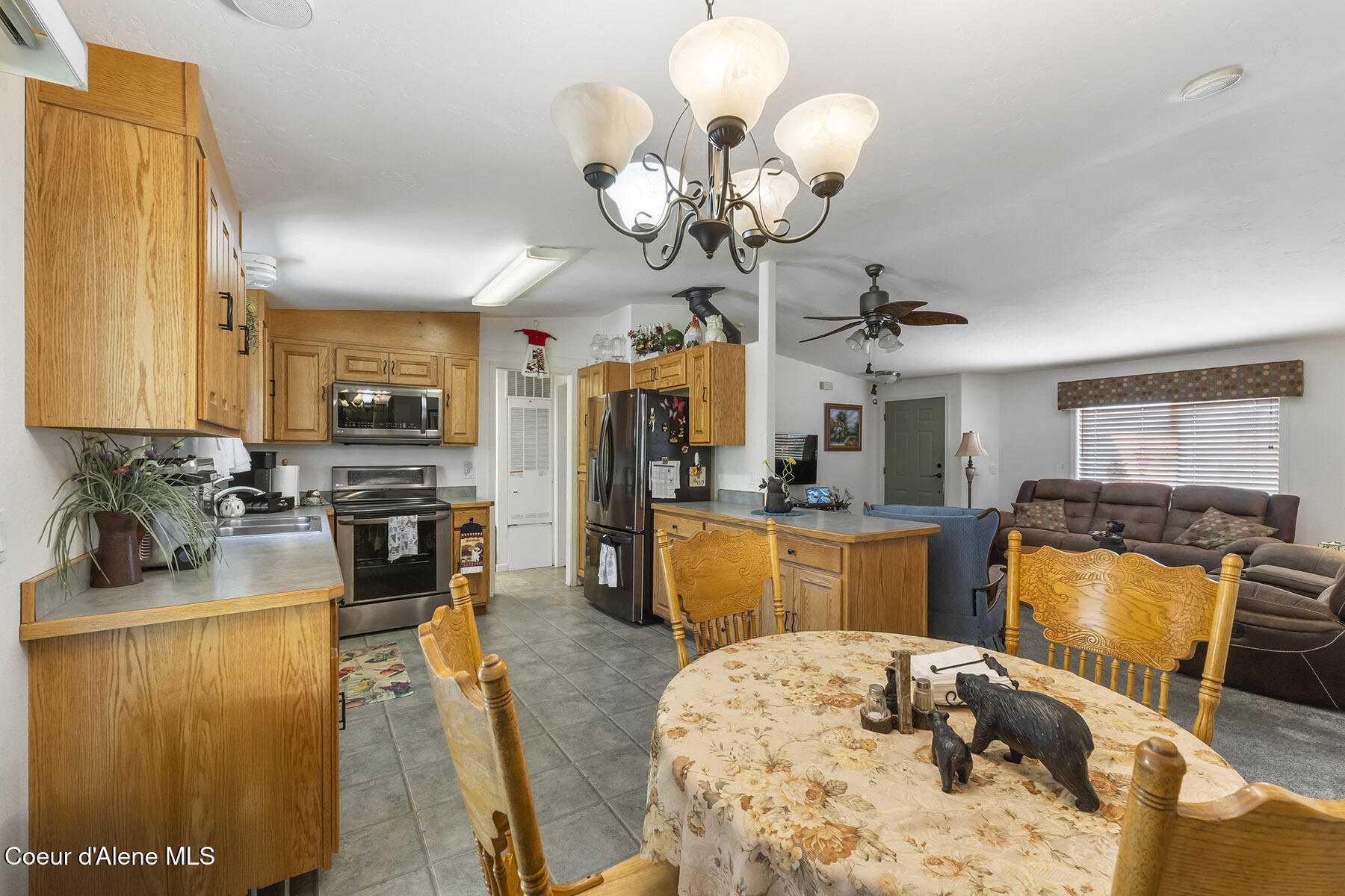 1393 W Linwood Dr