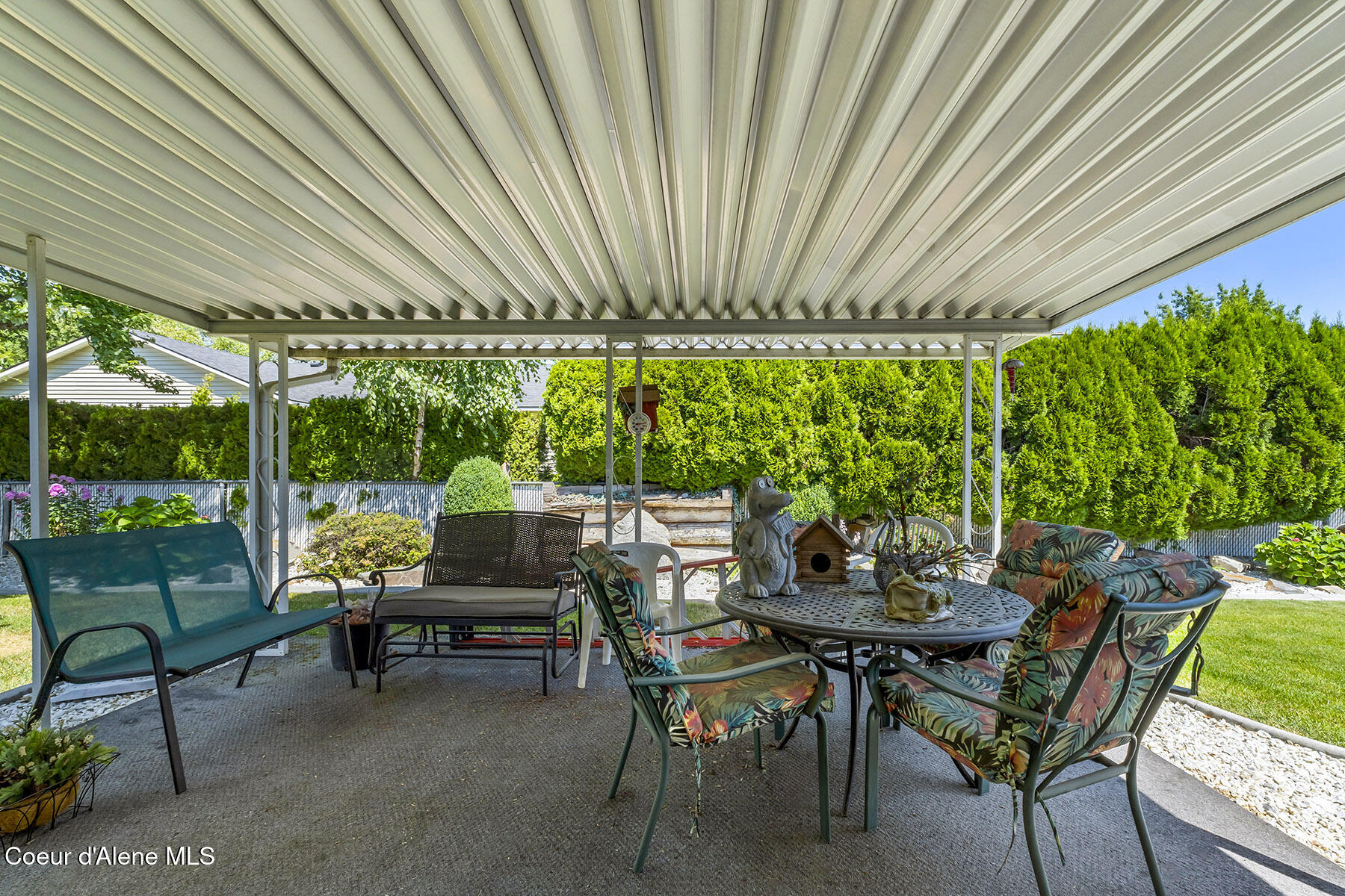 1393 W Linwood Dr