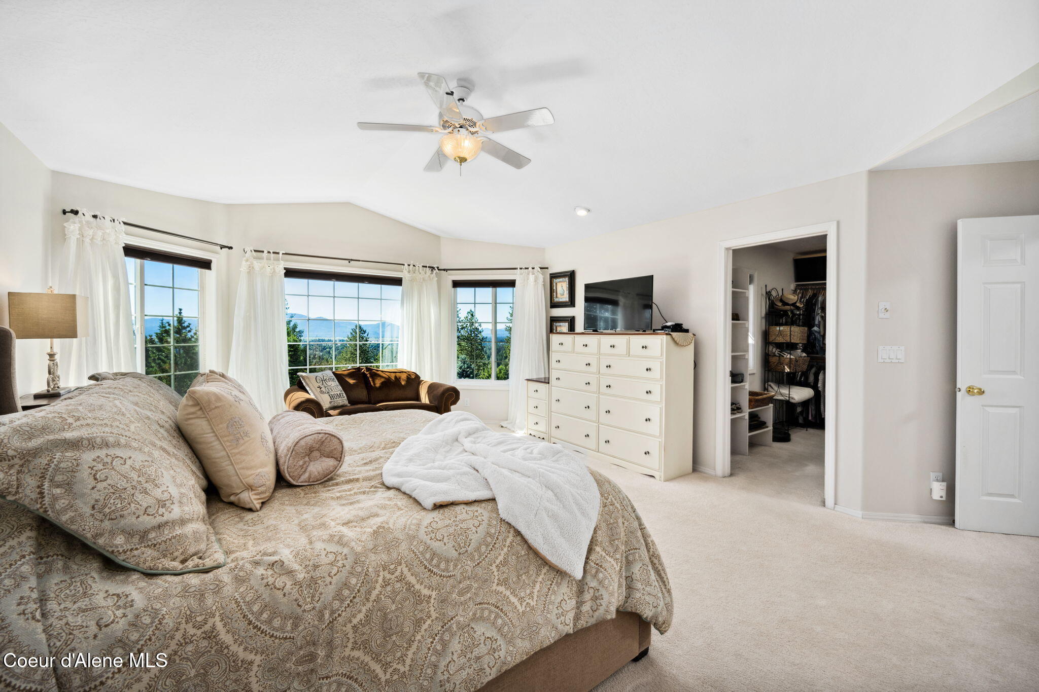 2304 E GRANDVIEW DR, Coeur d'Alene